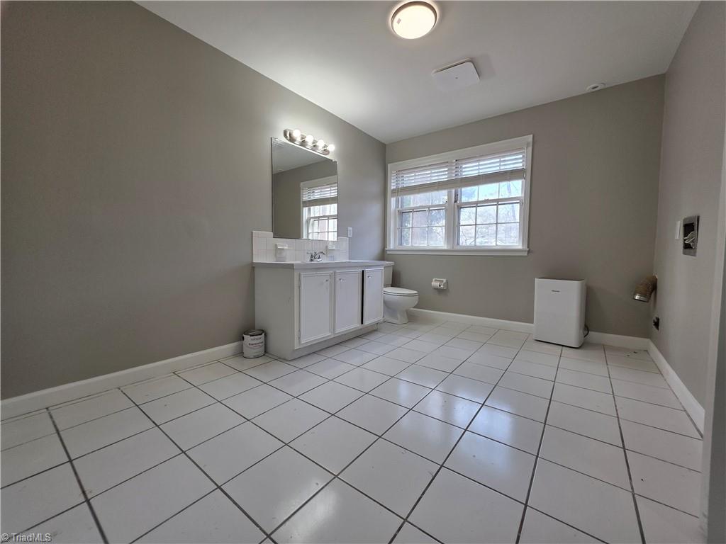 157 Woodbriar Road, Winston-Salem