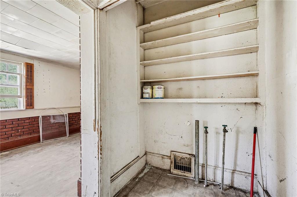1411 Ludwick Heights Lane