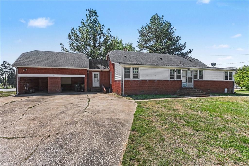 1411 Ludwick Heights Lane