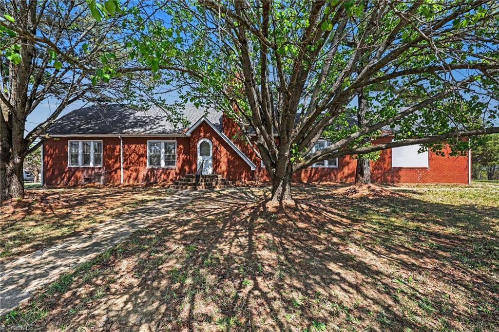 1411 Ludwick Heights Lane
