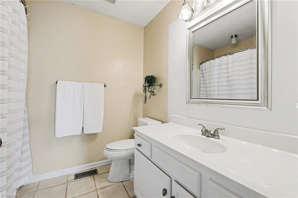 660 Brookmont Drive, Winston-Salem
