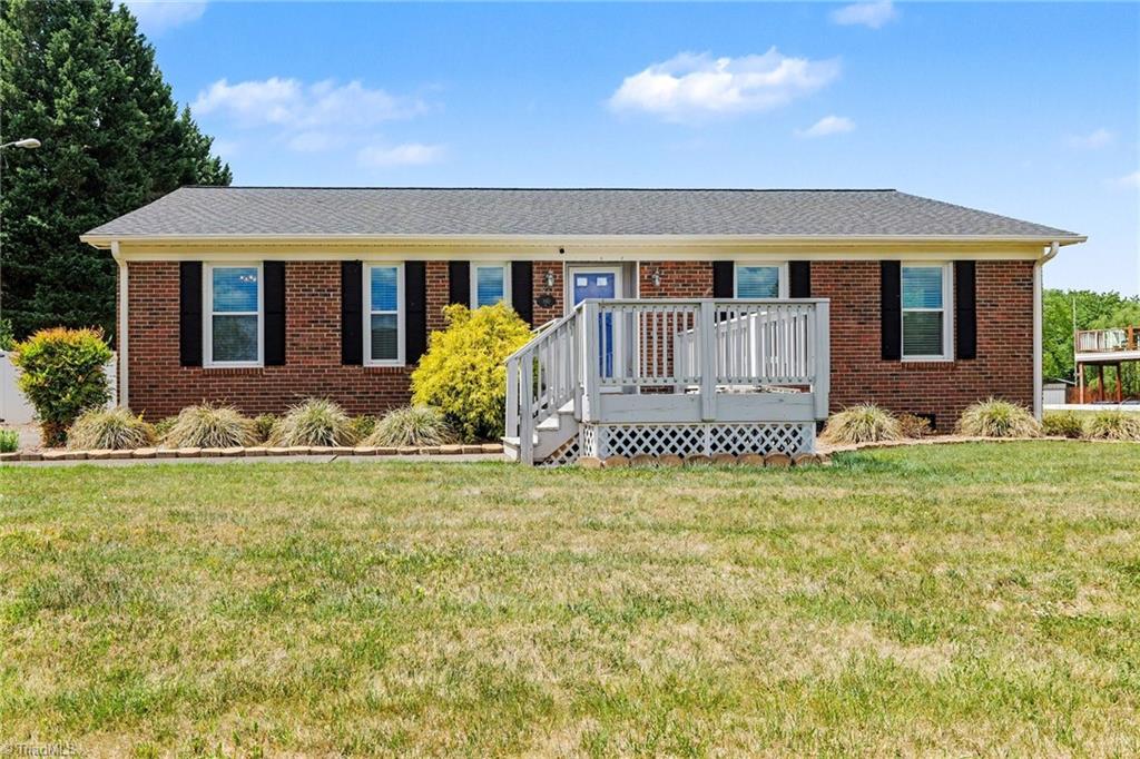 660 Brookmont Drive, Winston-Salem