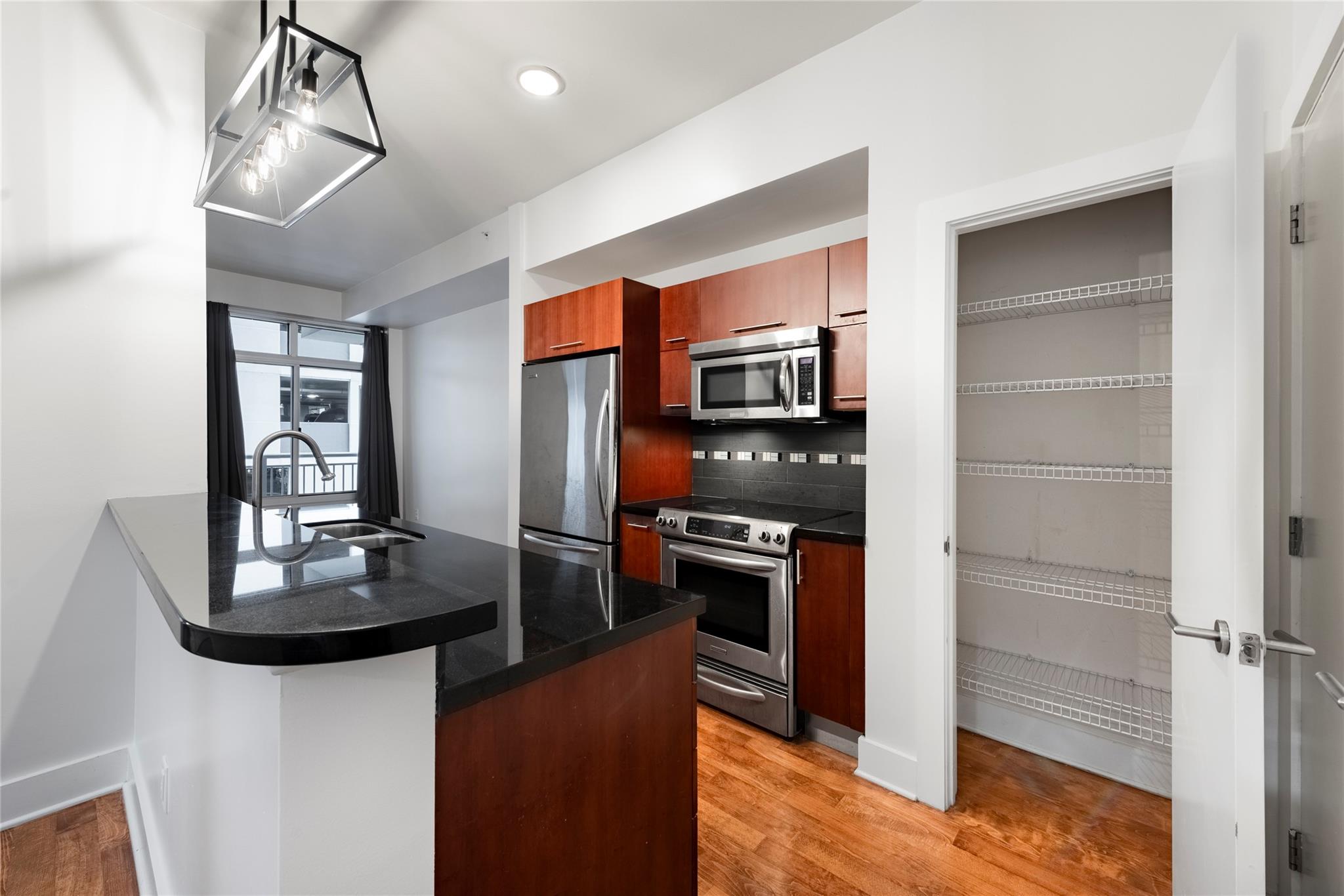 603 Davis ST # 708