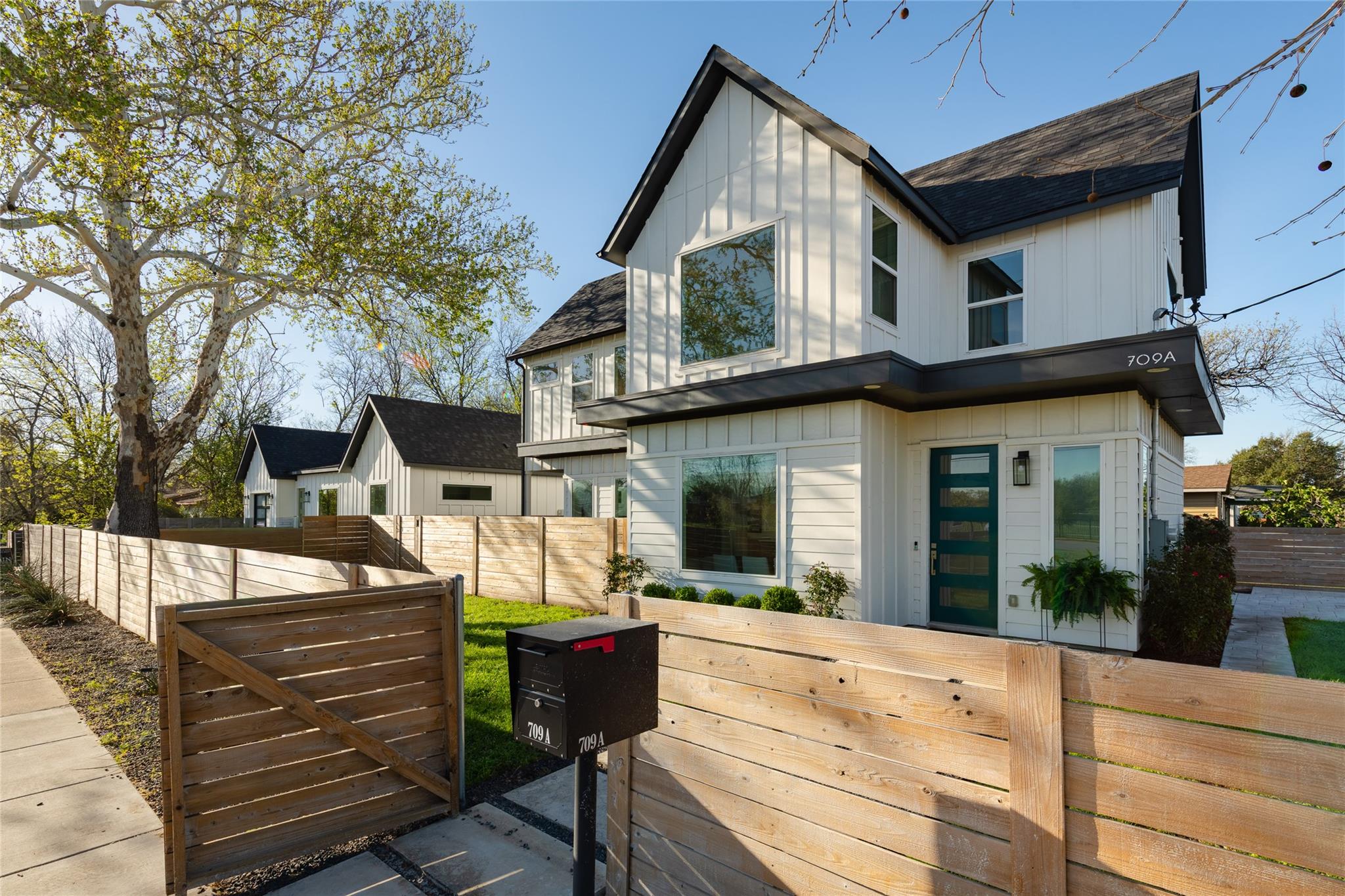 709 W St Elmo RD # 1