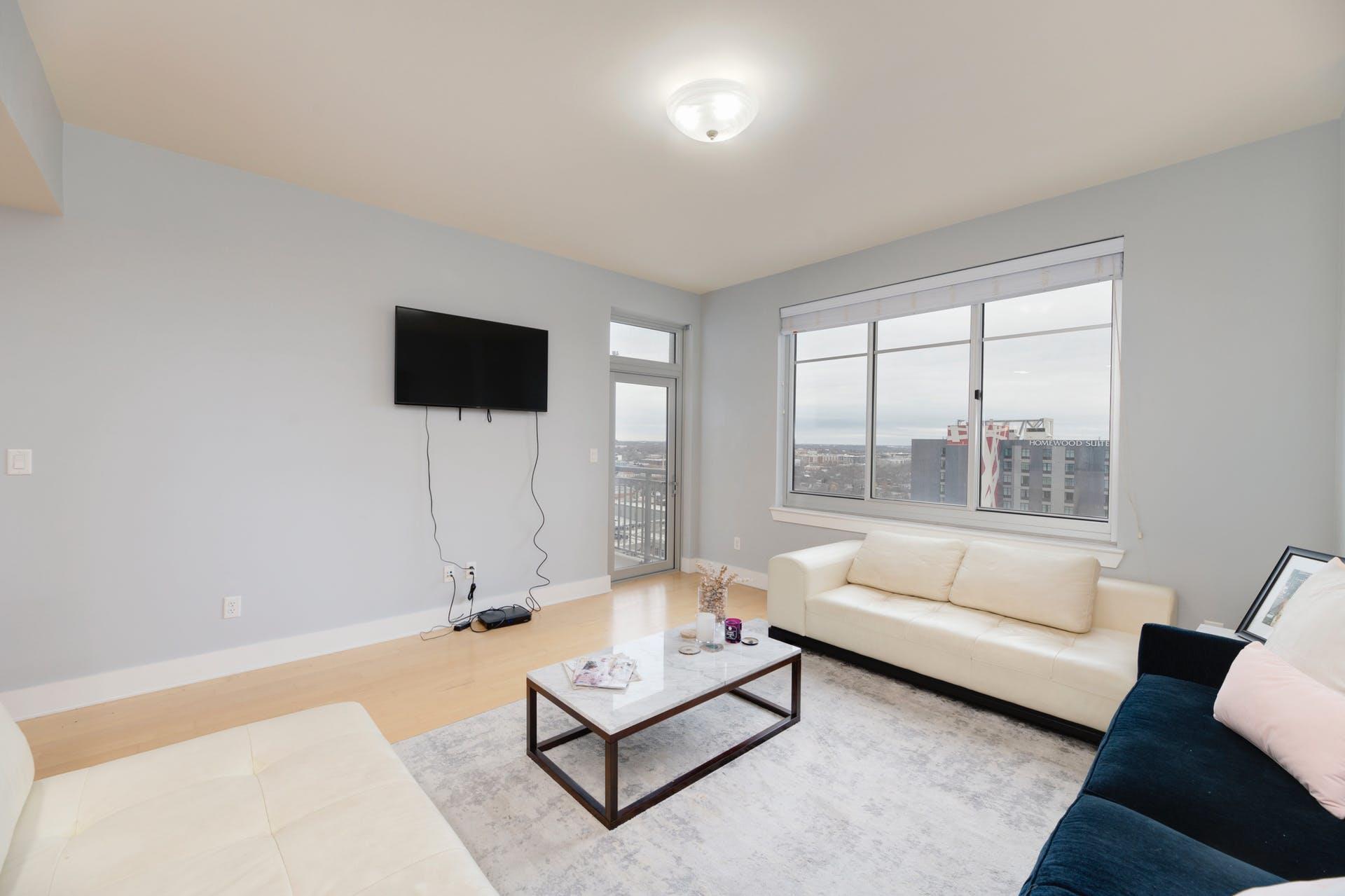 603 Davis ST # 1808