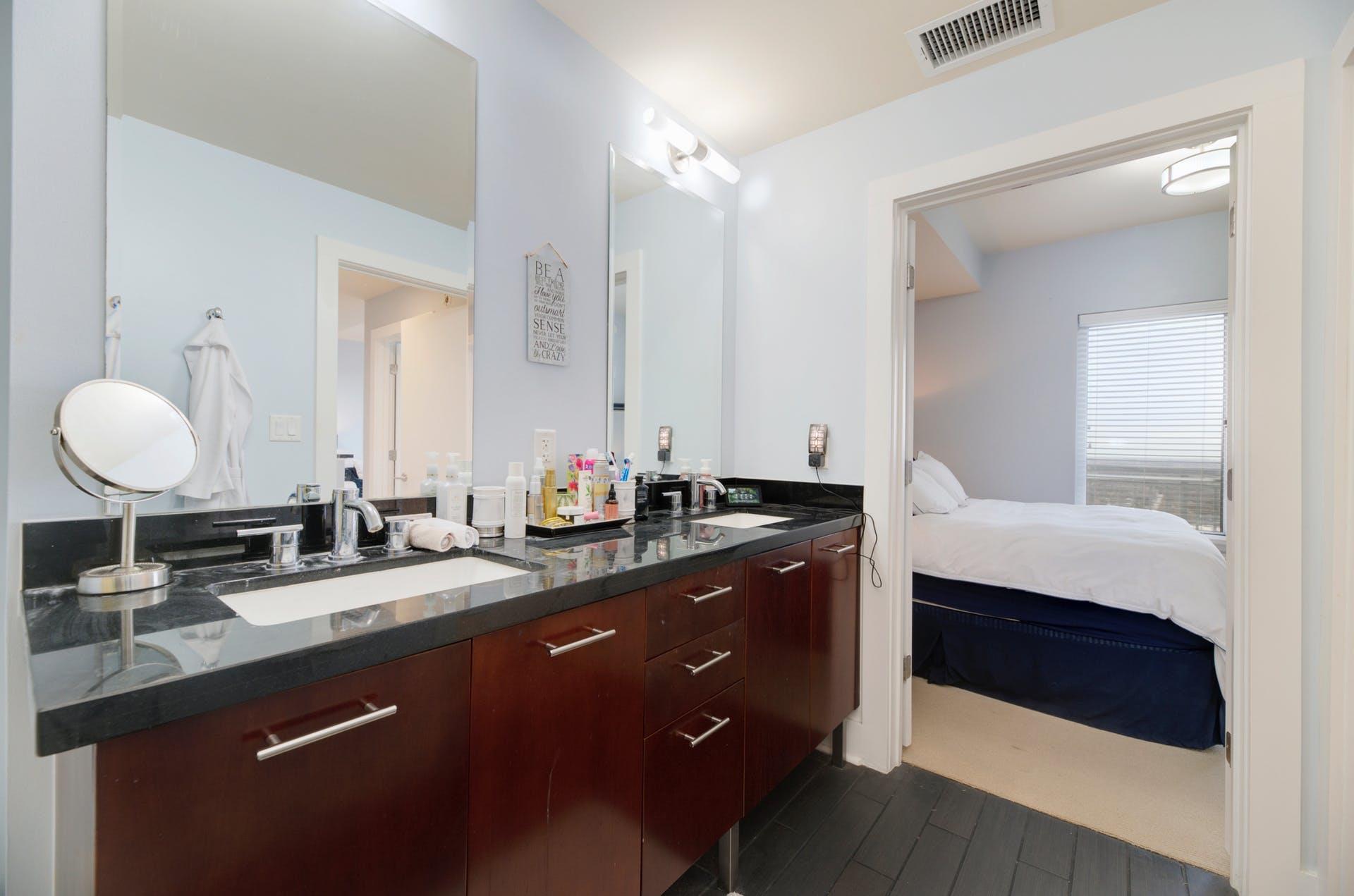 603 Davis ST # 1808