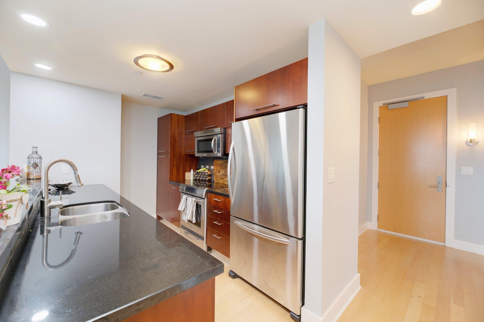 603 Davis ST # 1808