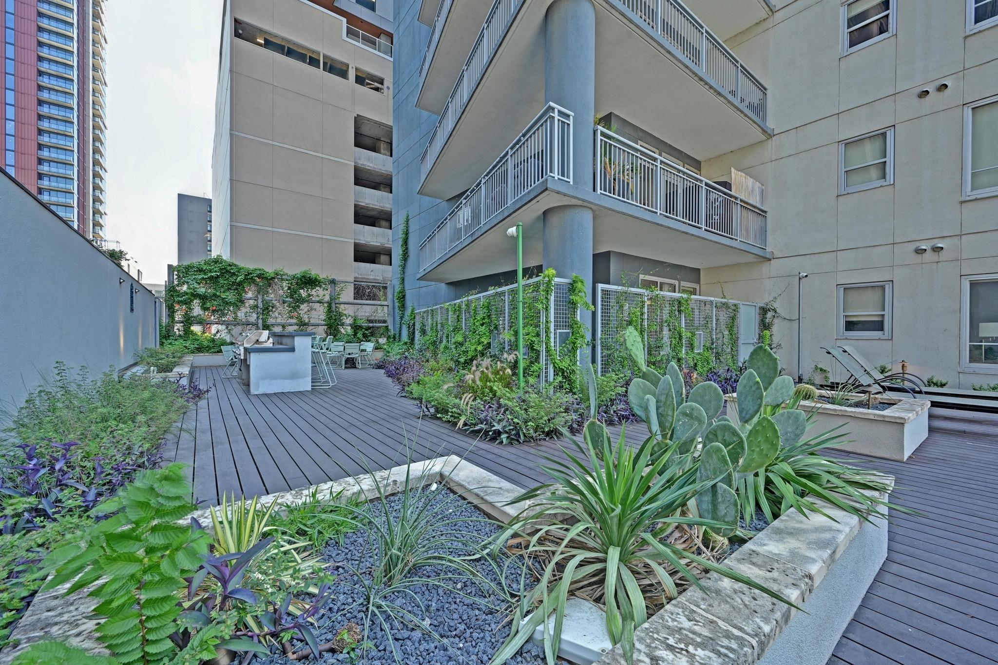 603 Davis ST # 1907