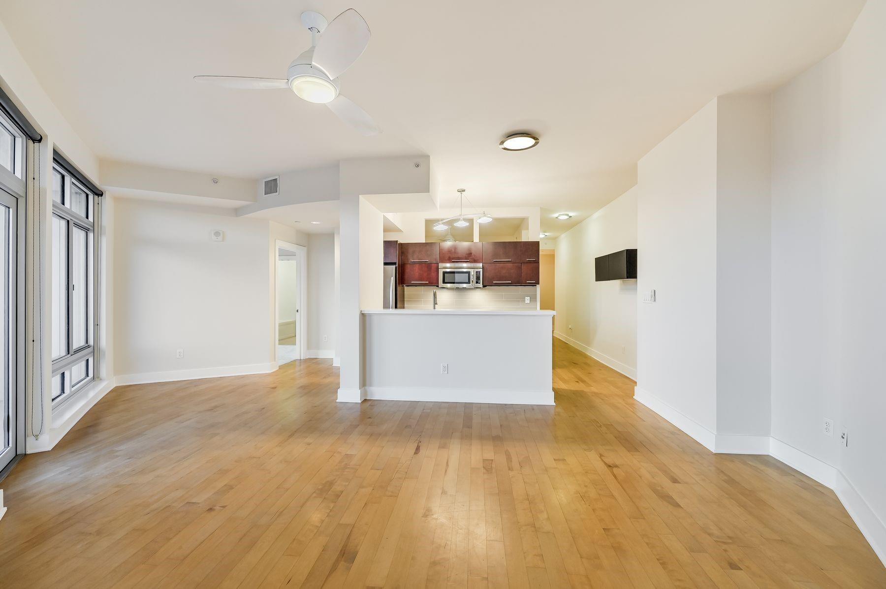 603 Davis ST # 910