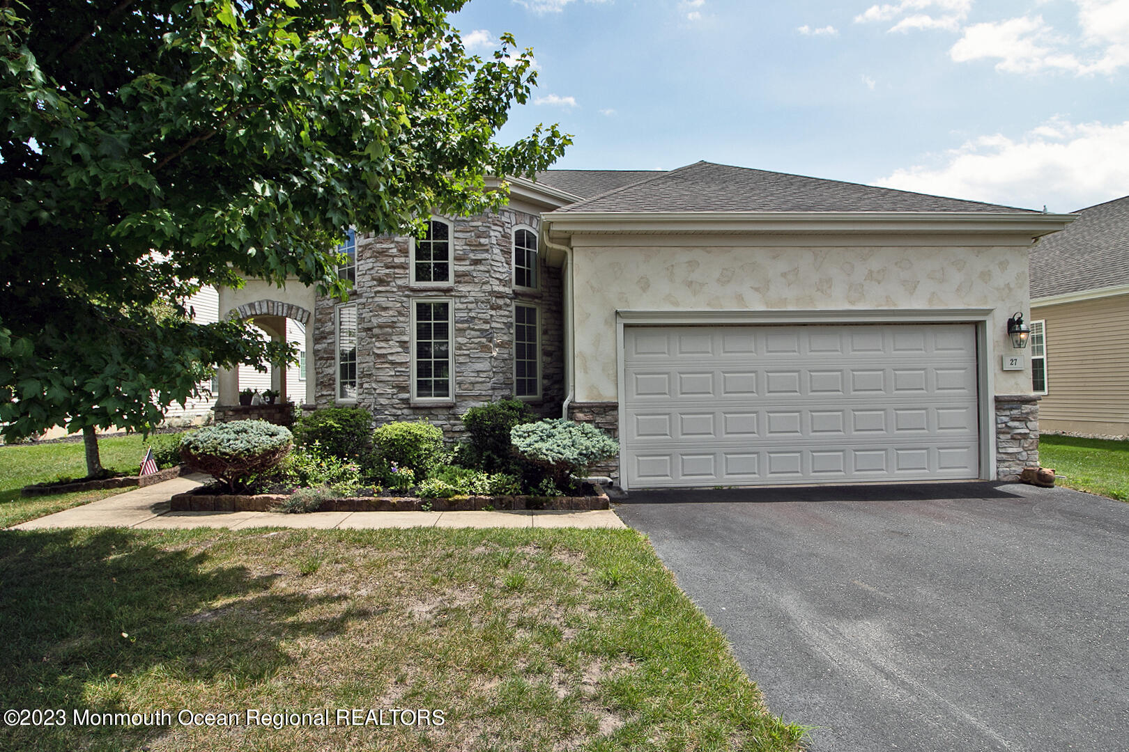 27 Hatteras Way