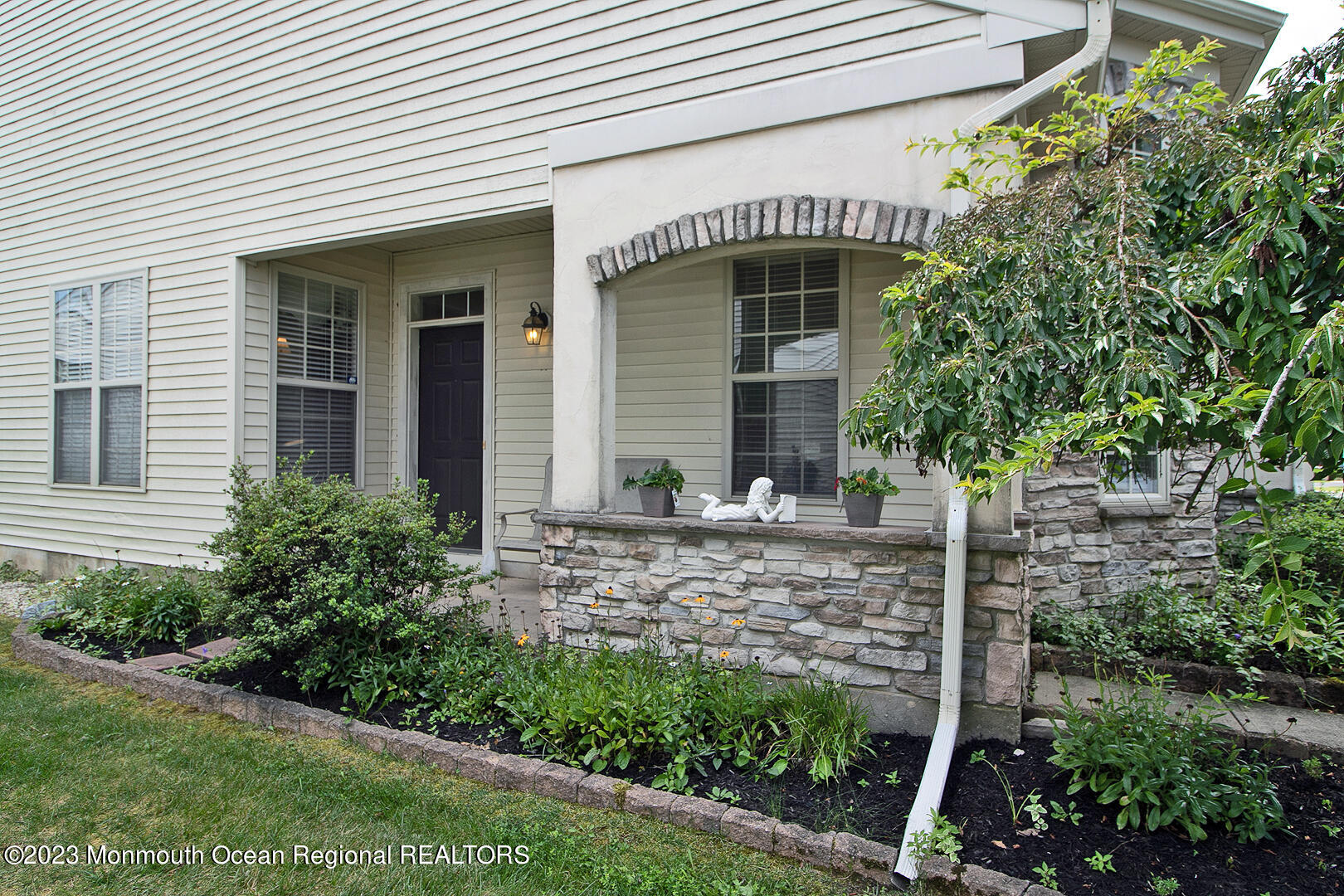 27 Hatteras Way