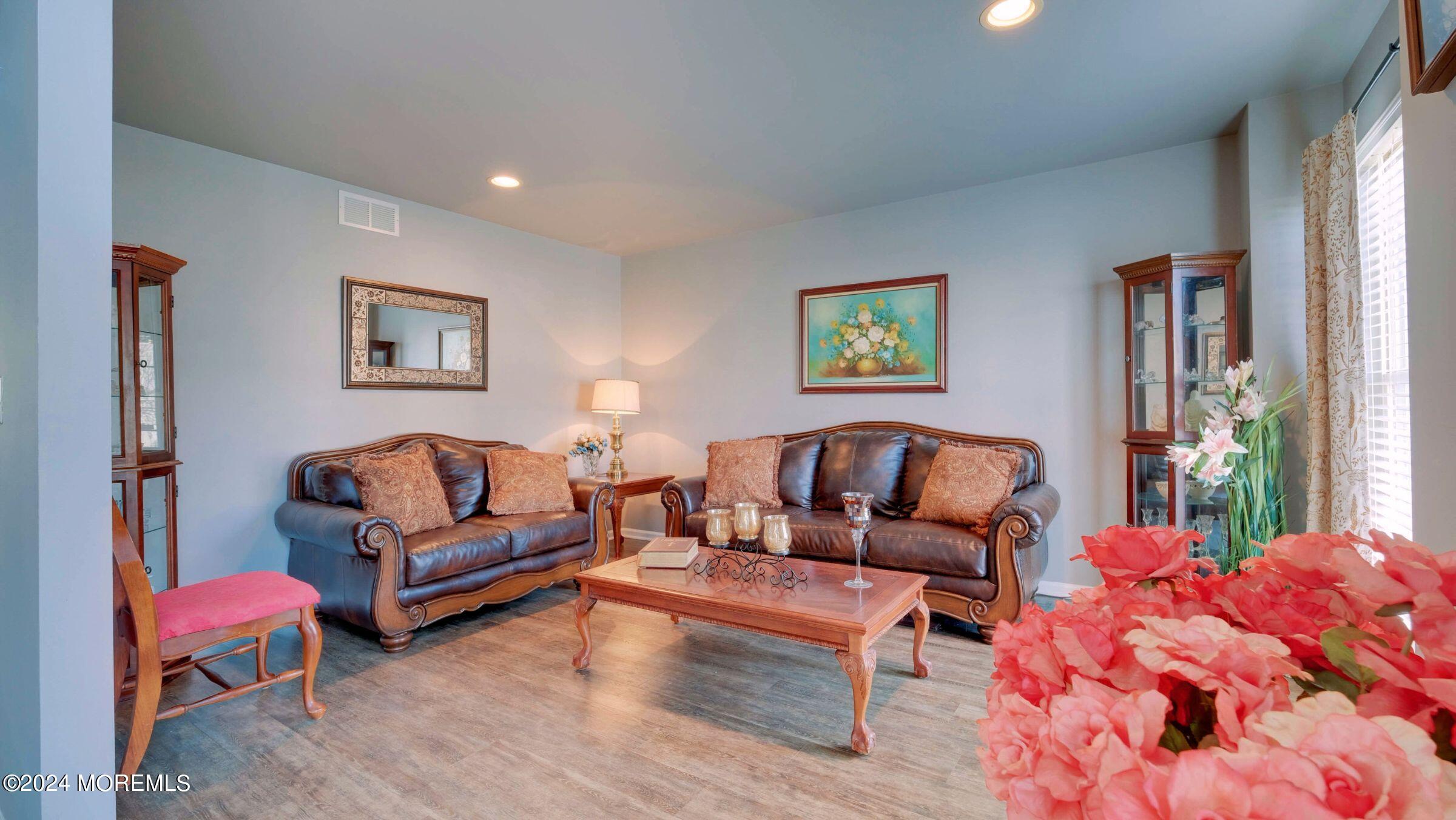 17 Lilac Lane