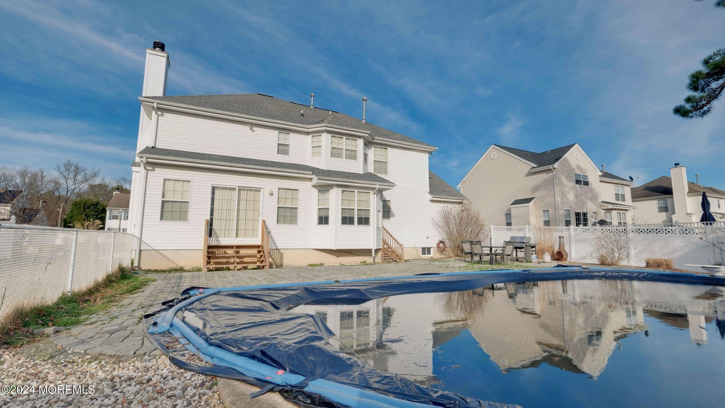 17 Lilac Lane