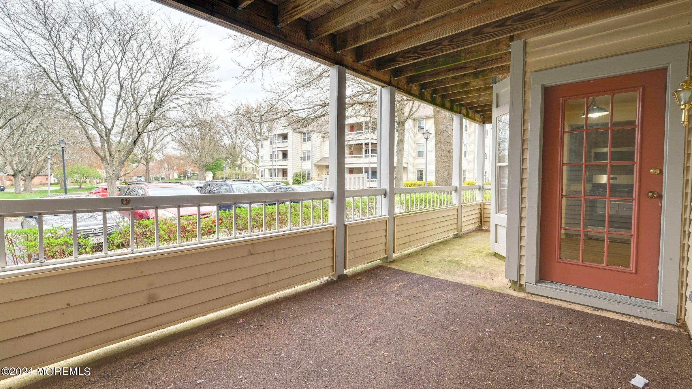 105 Claridge Court, 1