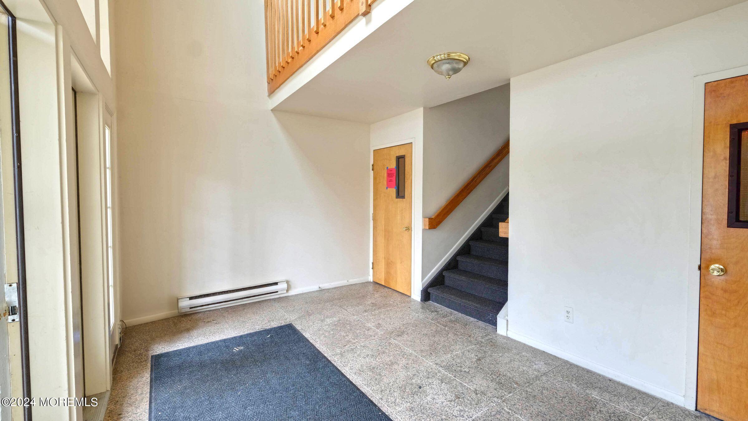 105 Claridge Court, 1