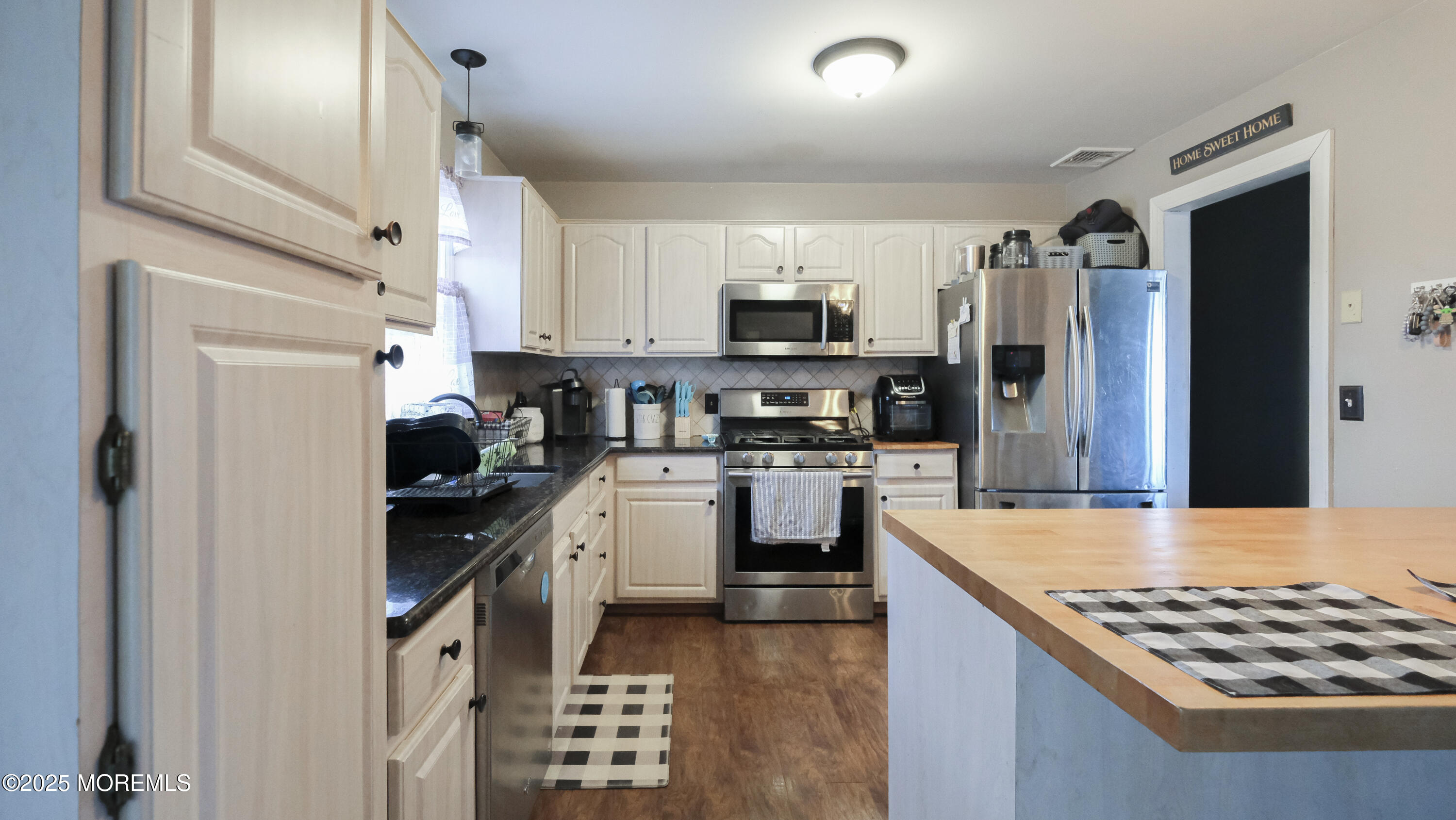 99 Woodside Avenue