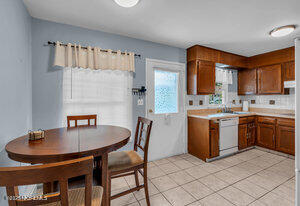 1263 Hamilton Court B