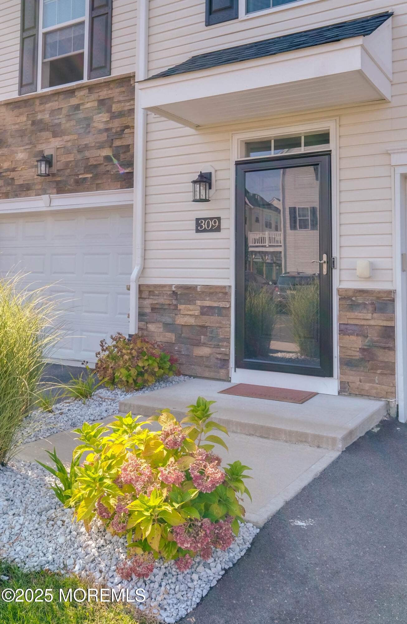309 Spirit Way