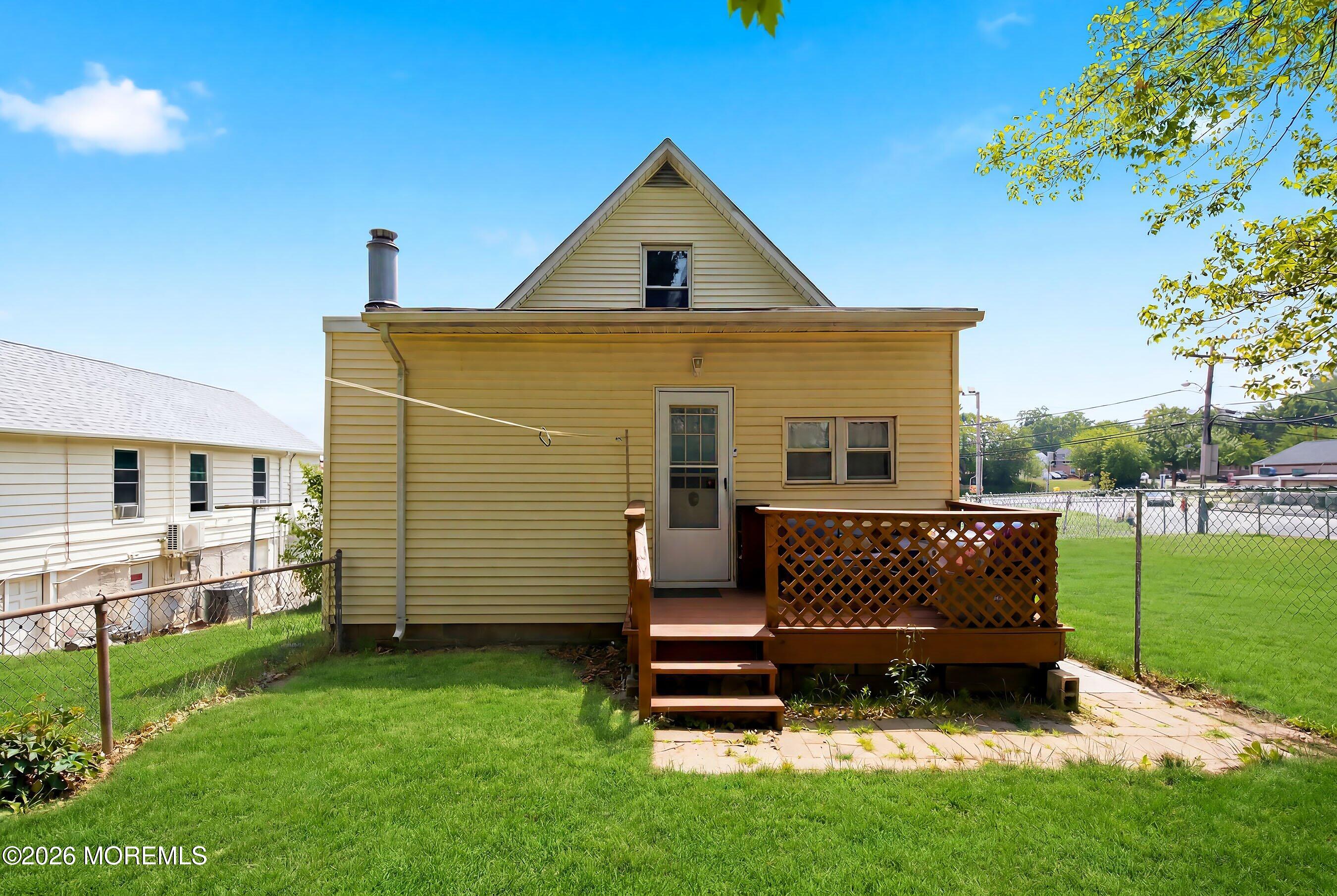 275 Laurence Parkway