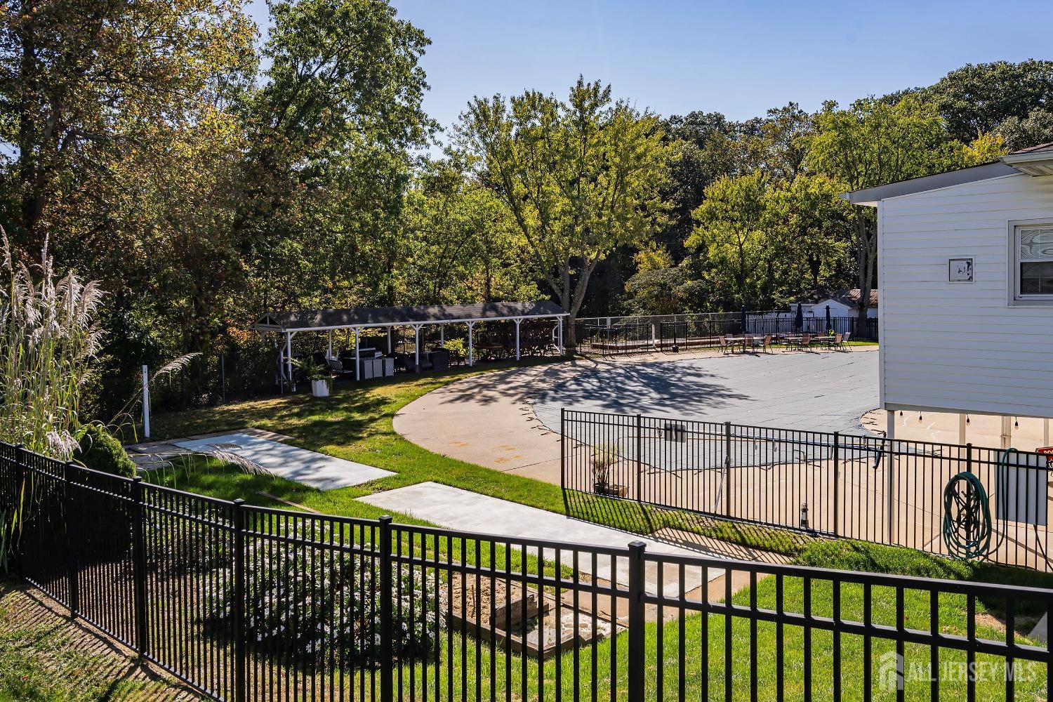 13 Minnesota Drive
