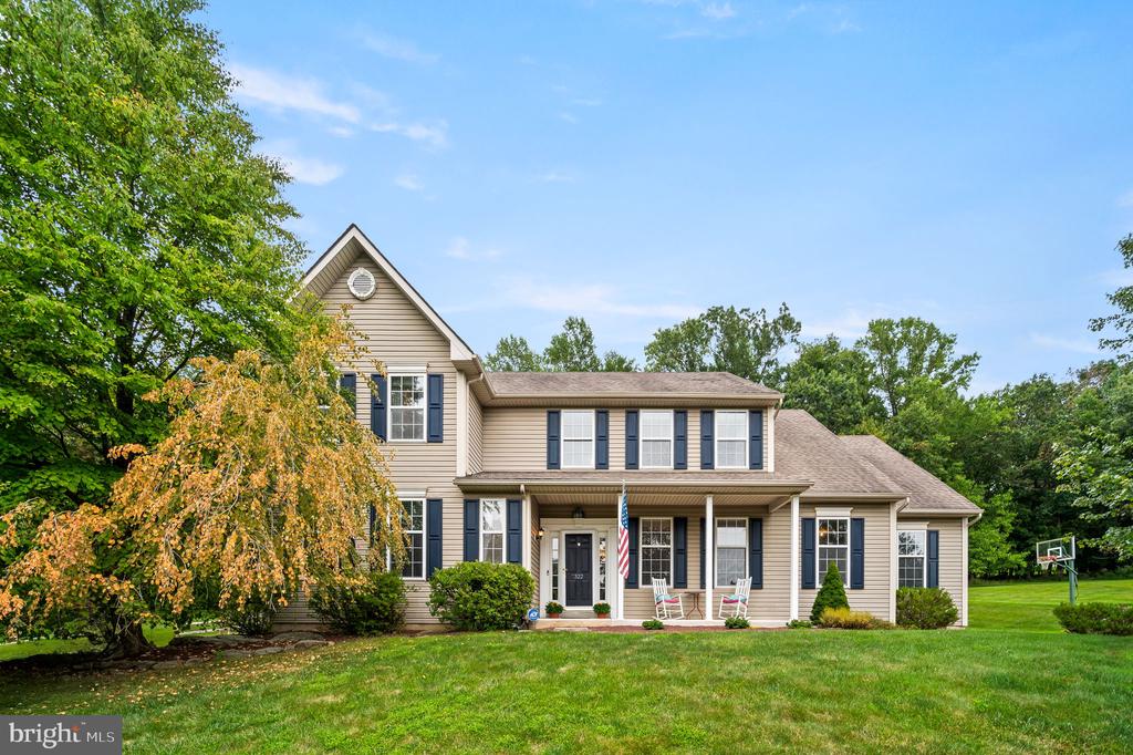 322 MARTINGALE CIRCLE
