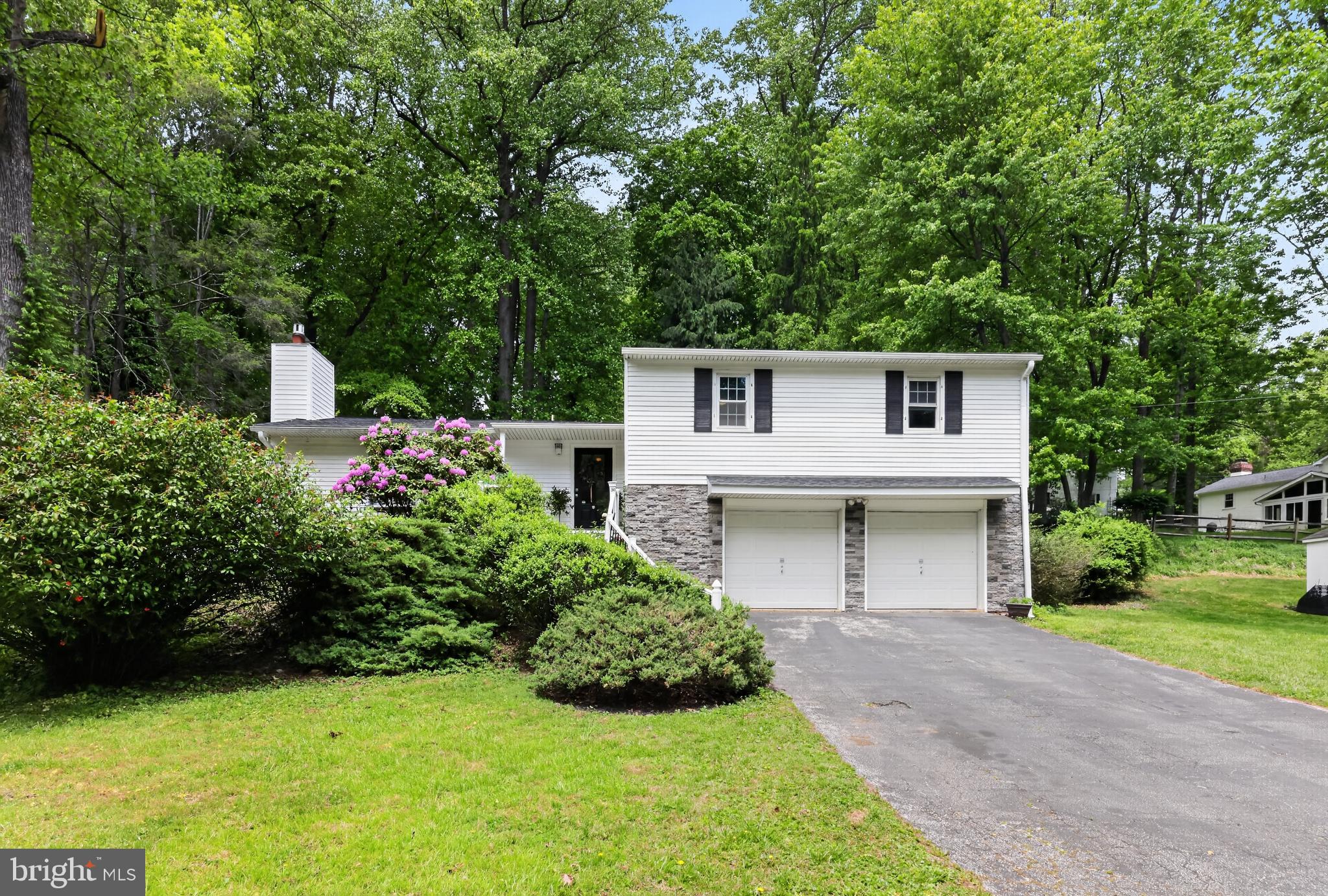 30 OAK LANE