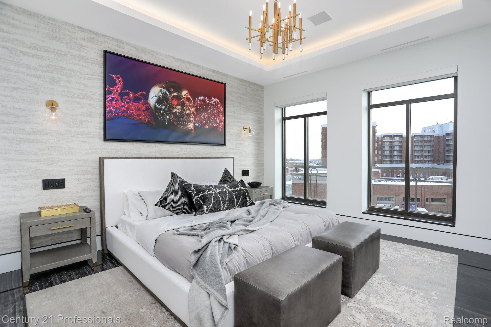 34901 WOODWARD Ave Unit #2 Avenue