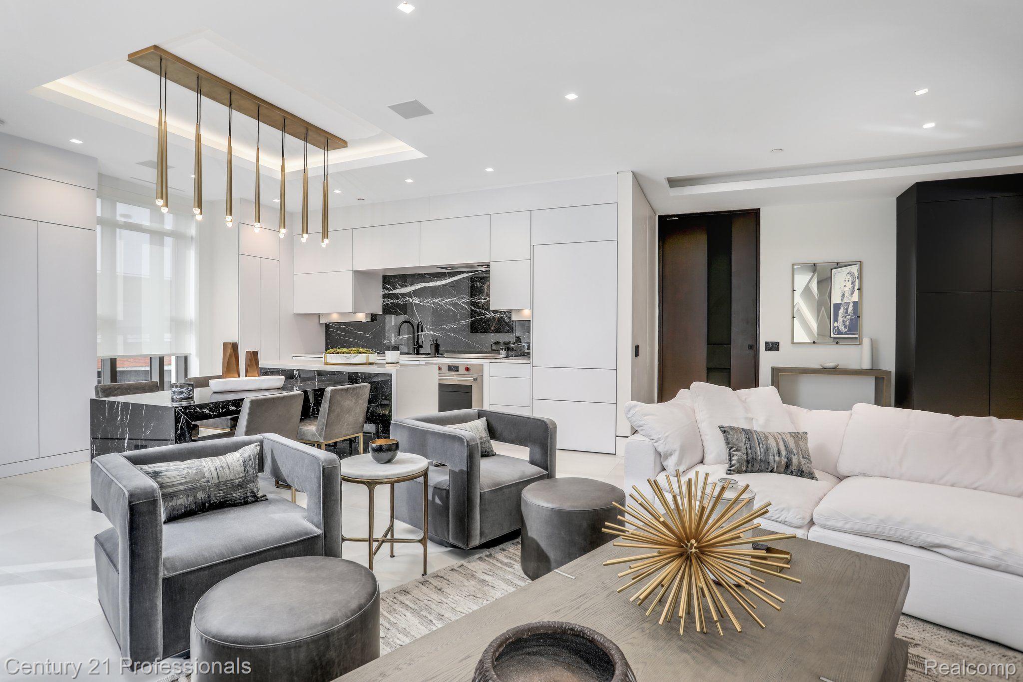 34901 WOODWARD Ave Unit #2 Avenue