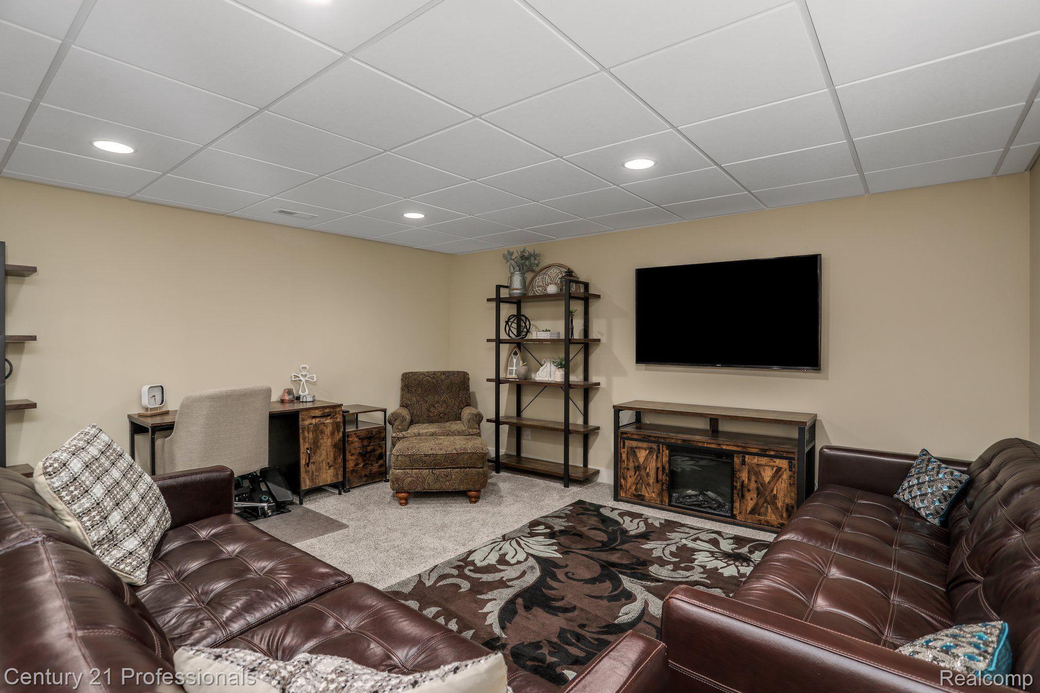 4705 N STONEGATE Circle