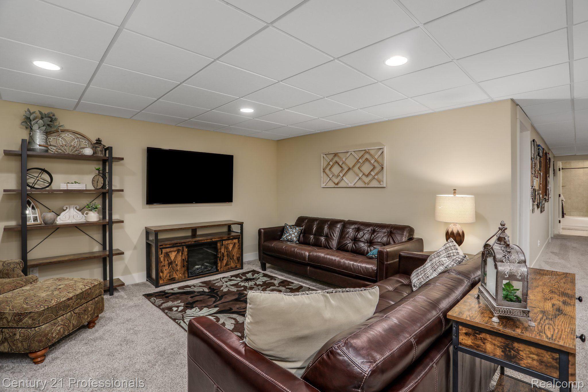 4705 N STONEGATE Circle
