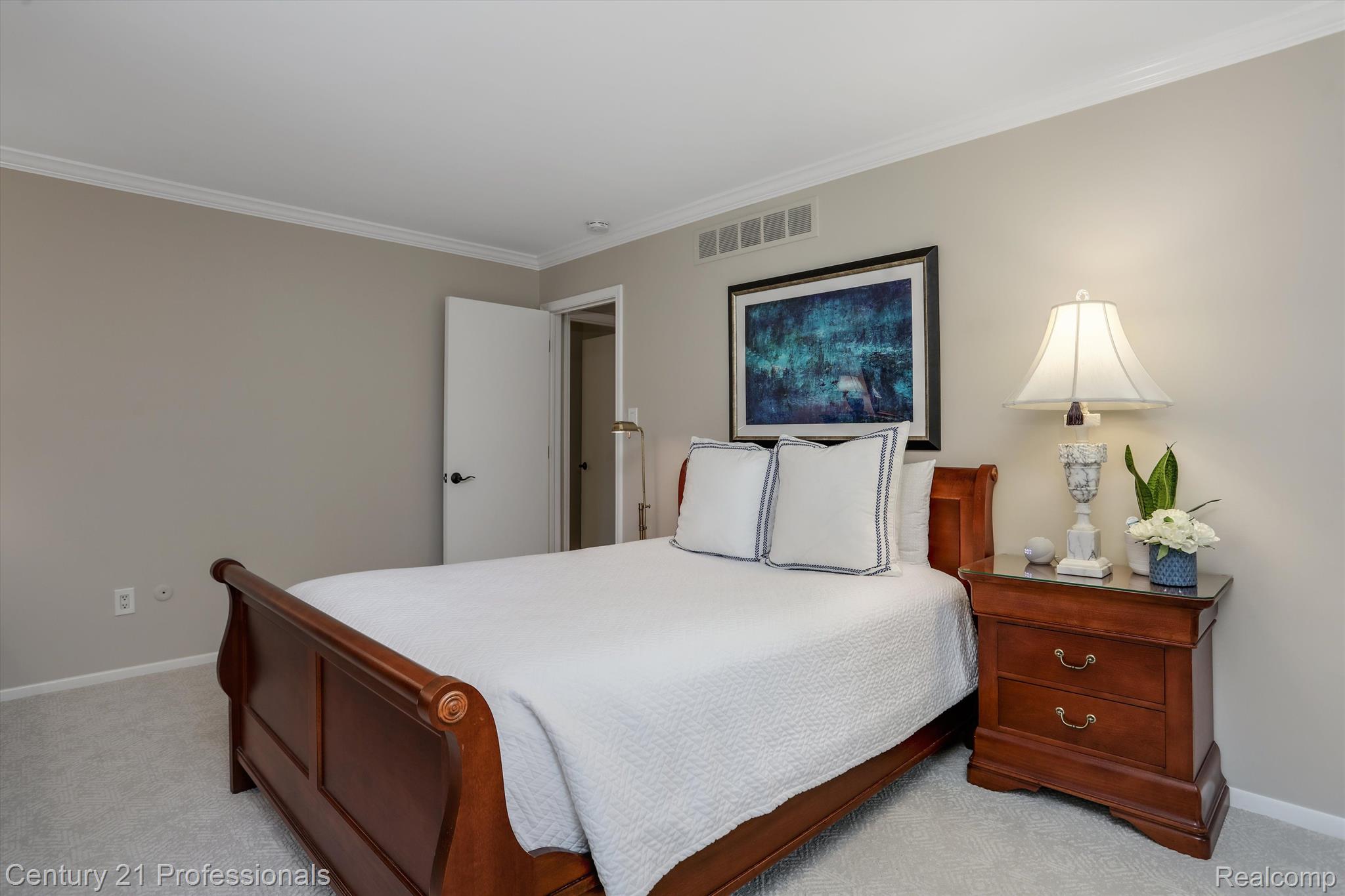 1750 TIVERTON Road Unit: 26