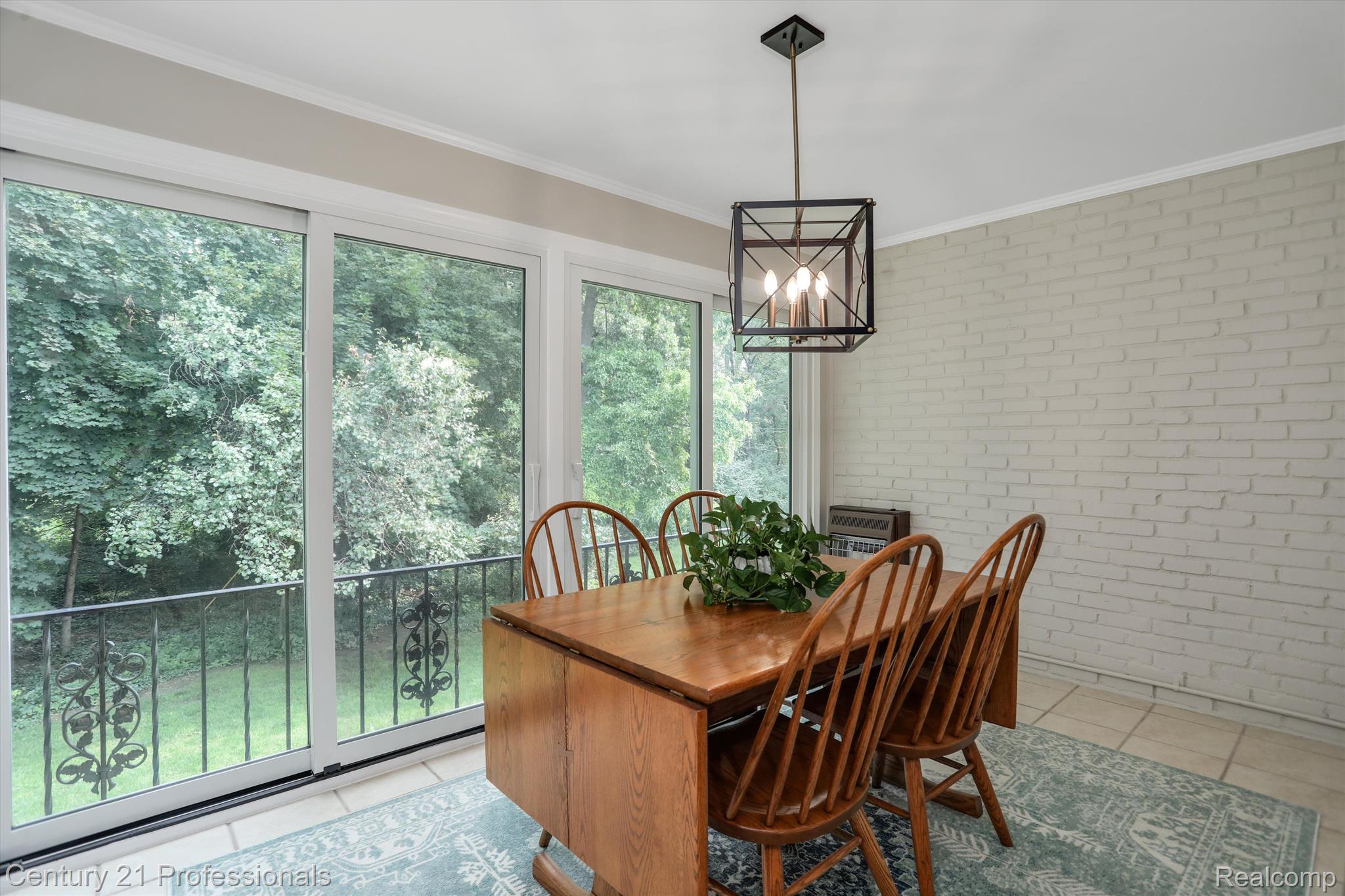 1750 TIVERTON Road Unit: 26