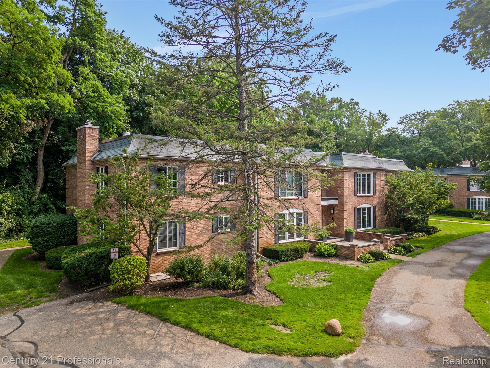1750 TIVERTON Road Unit: 26