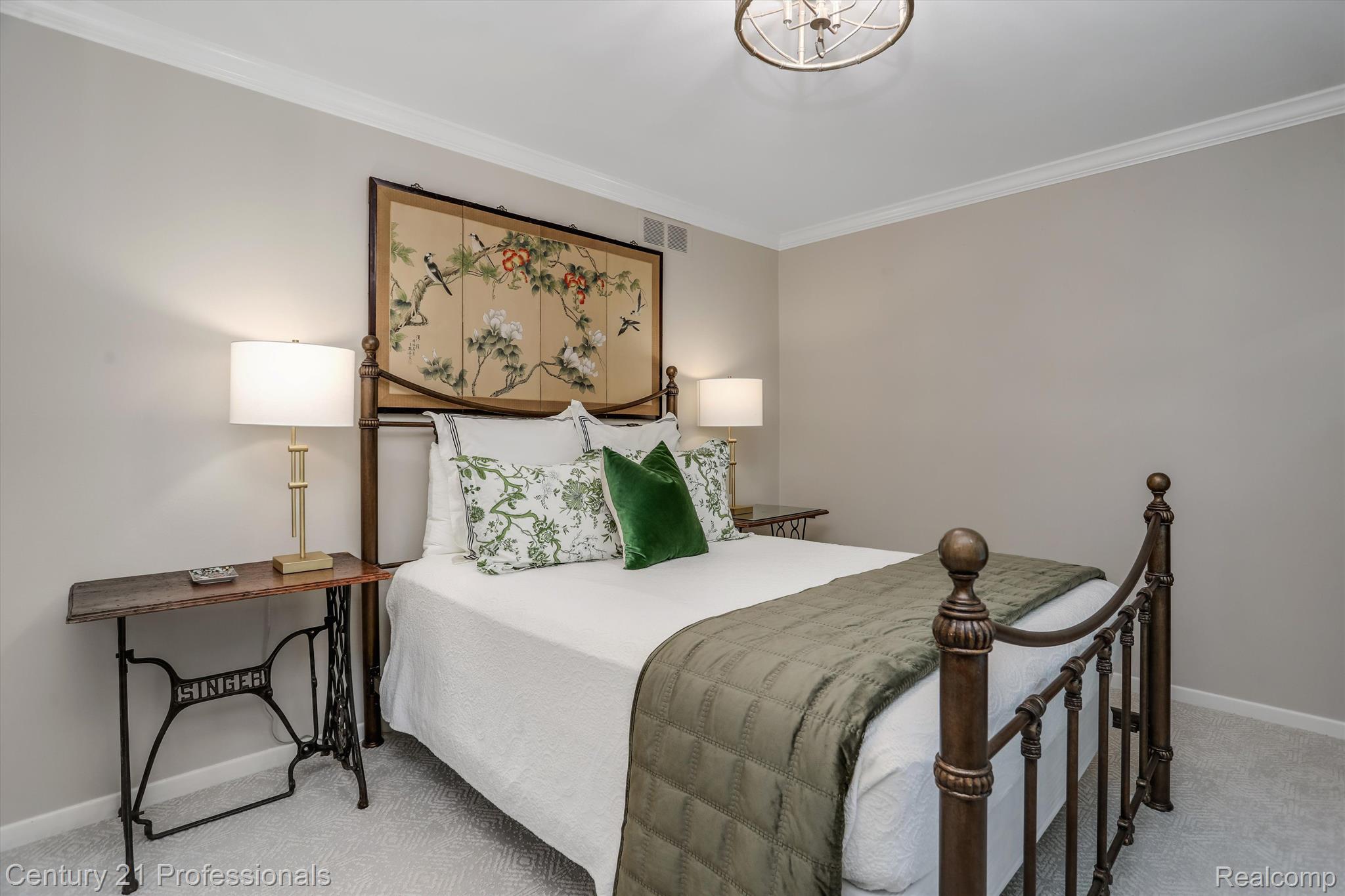1750 TIVERTON Road Unit: 26