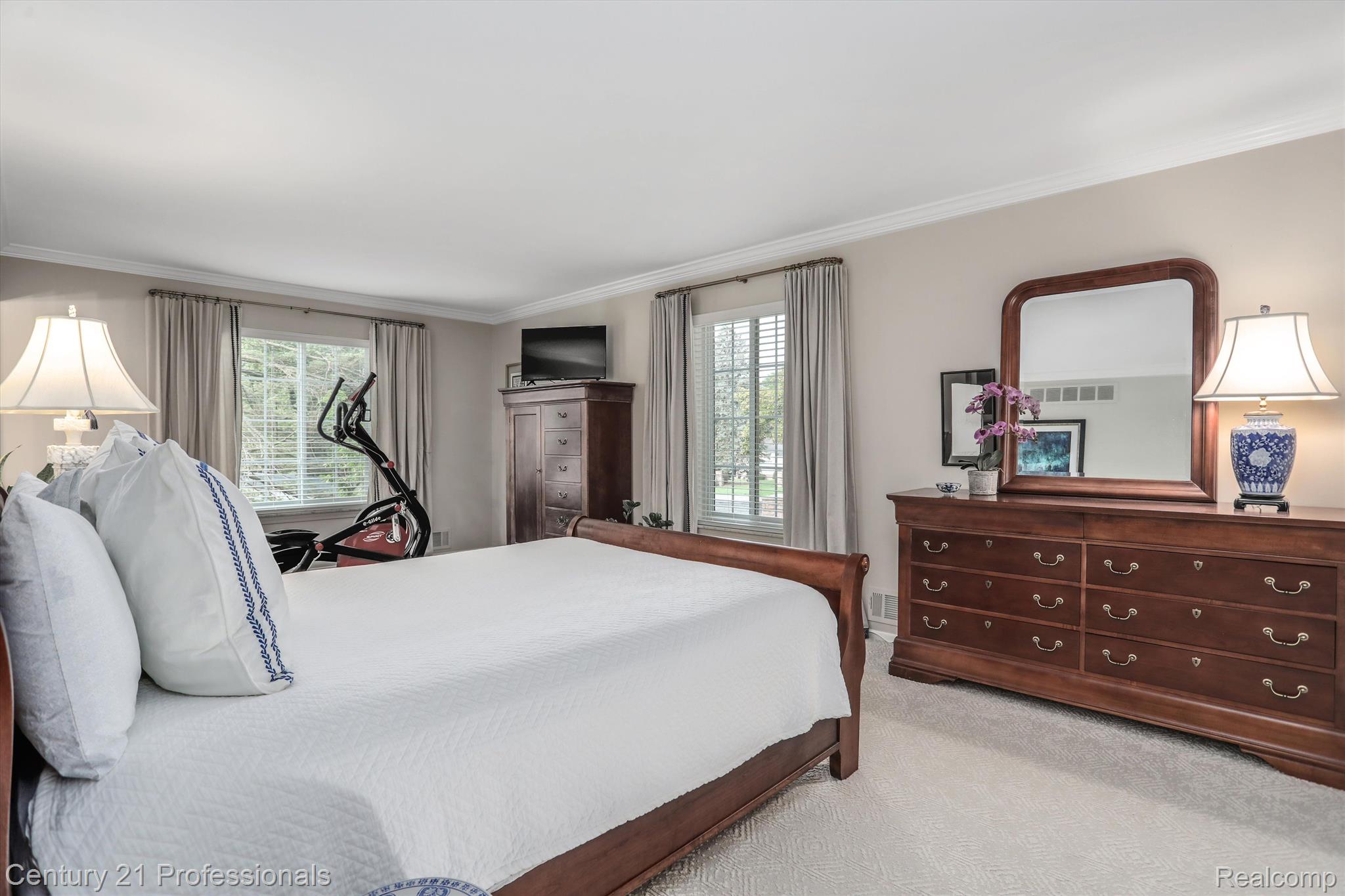 1750 TIVERTON Road Unit: 26