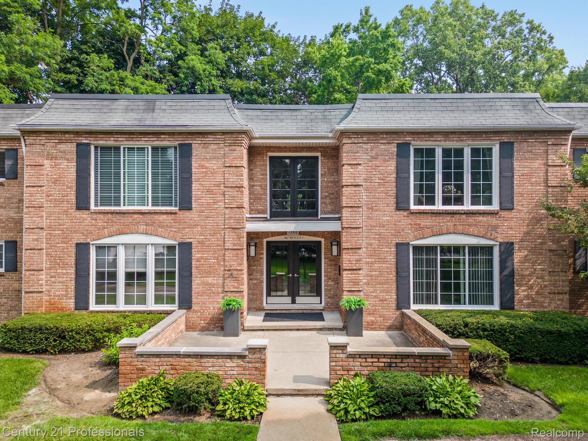 1750 TIVERTON Road Unit: 26