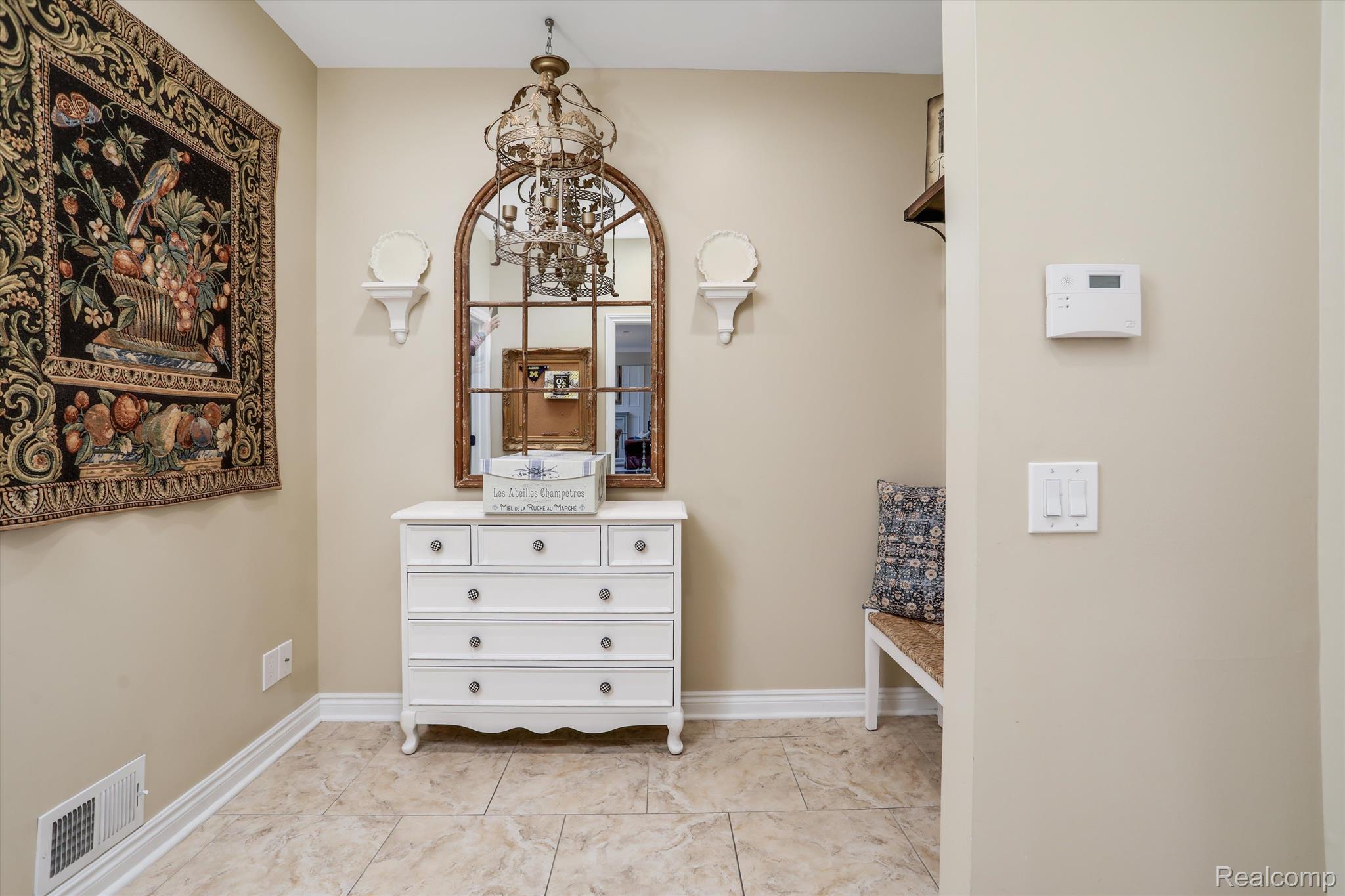 2670 Harrow Way