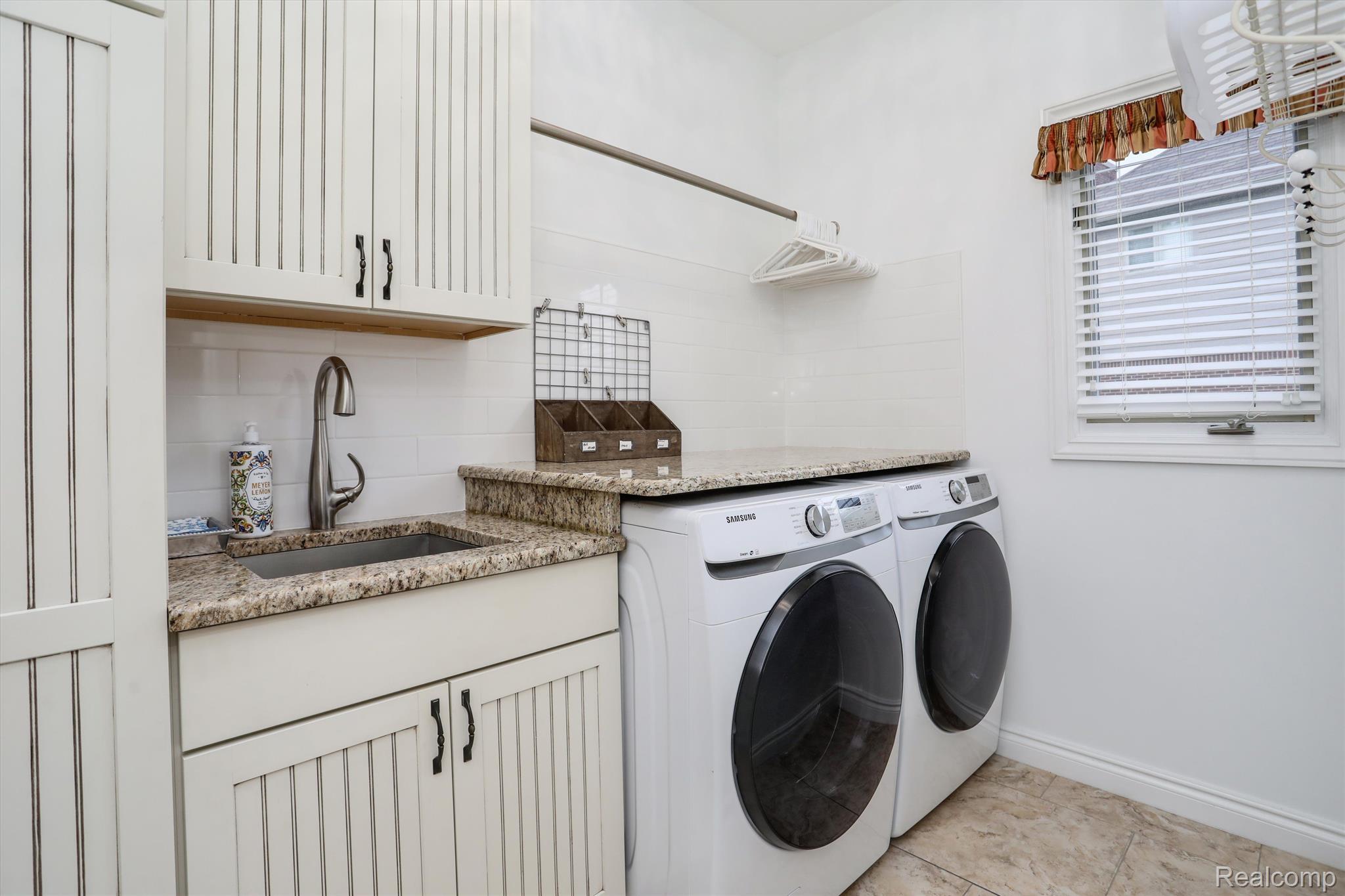 2670 Harrow Way