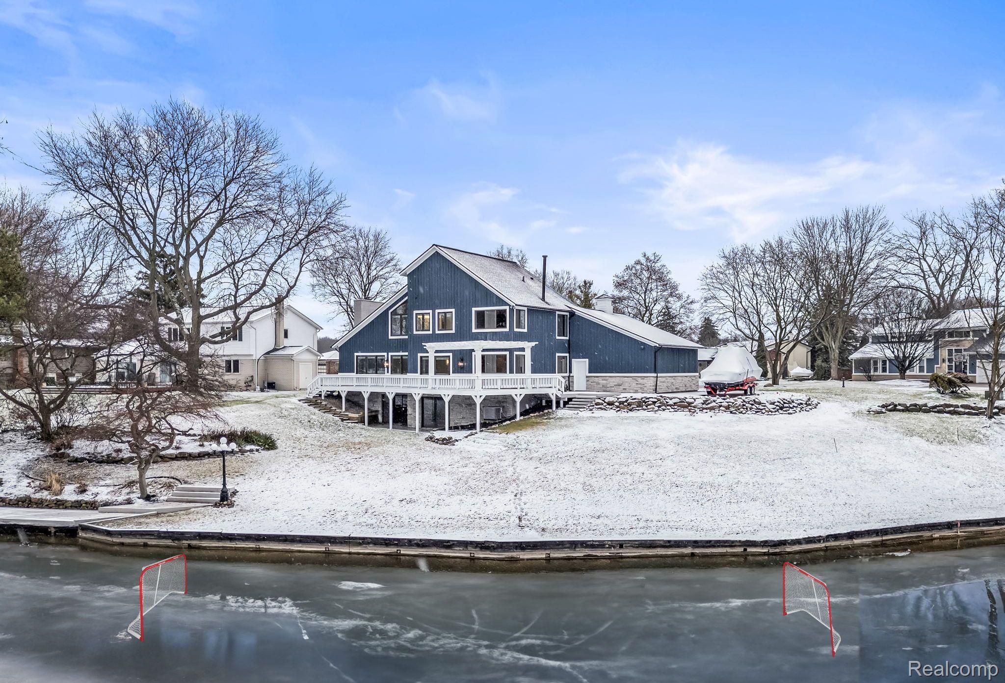 1186 ARBROAK Way