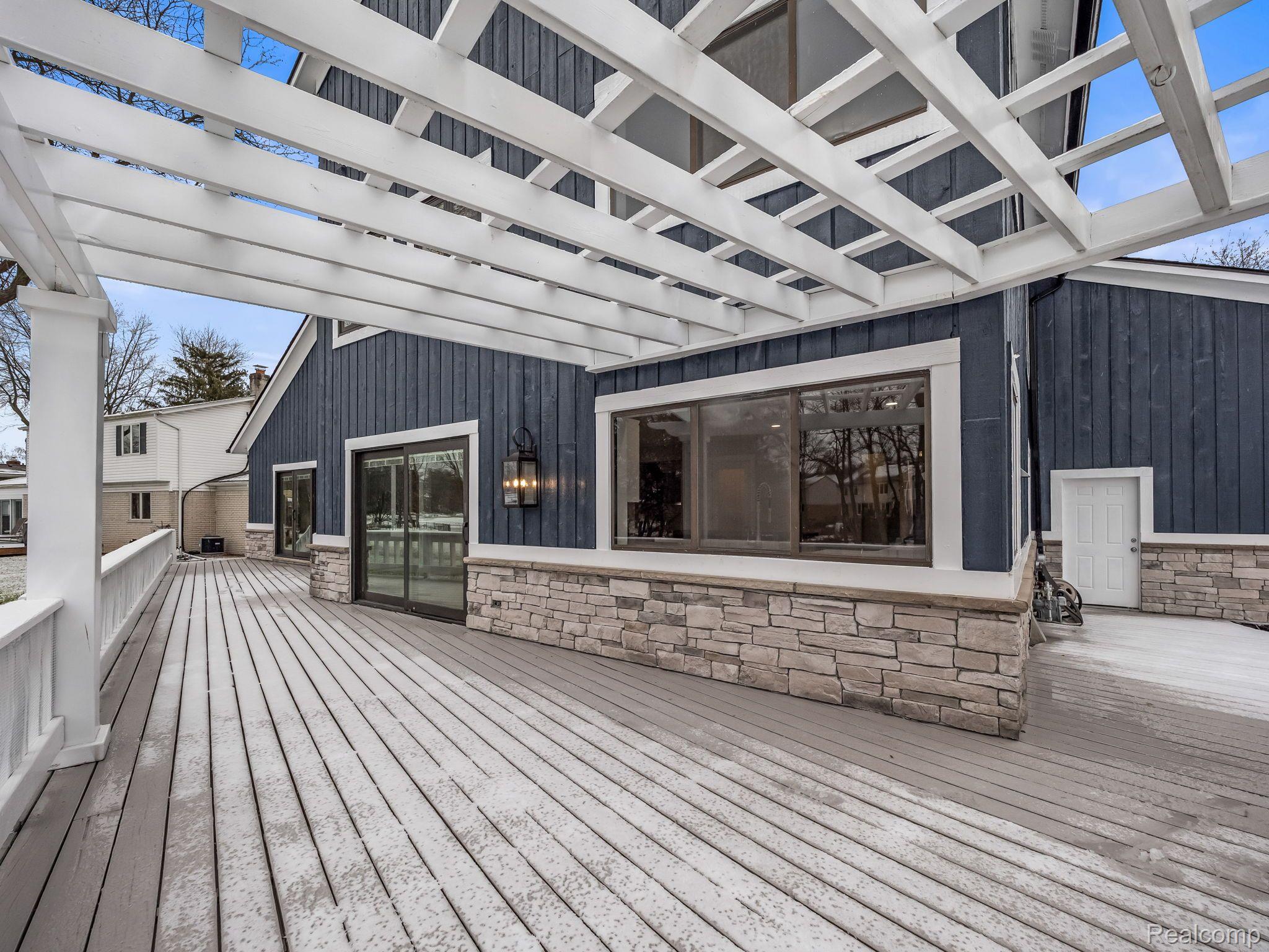 1186 ARBROAK Way