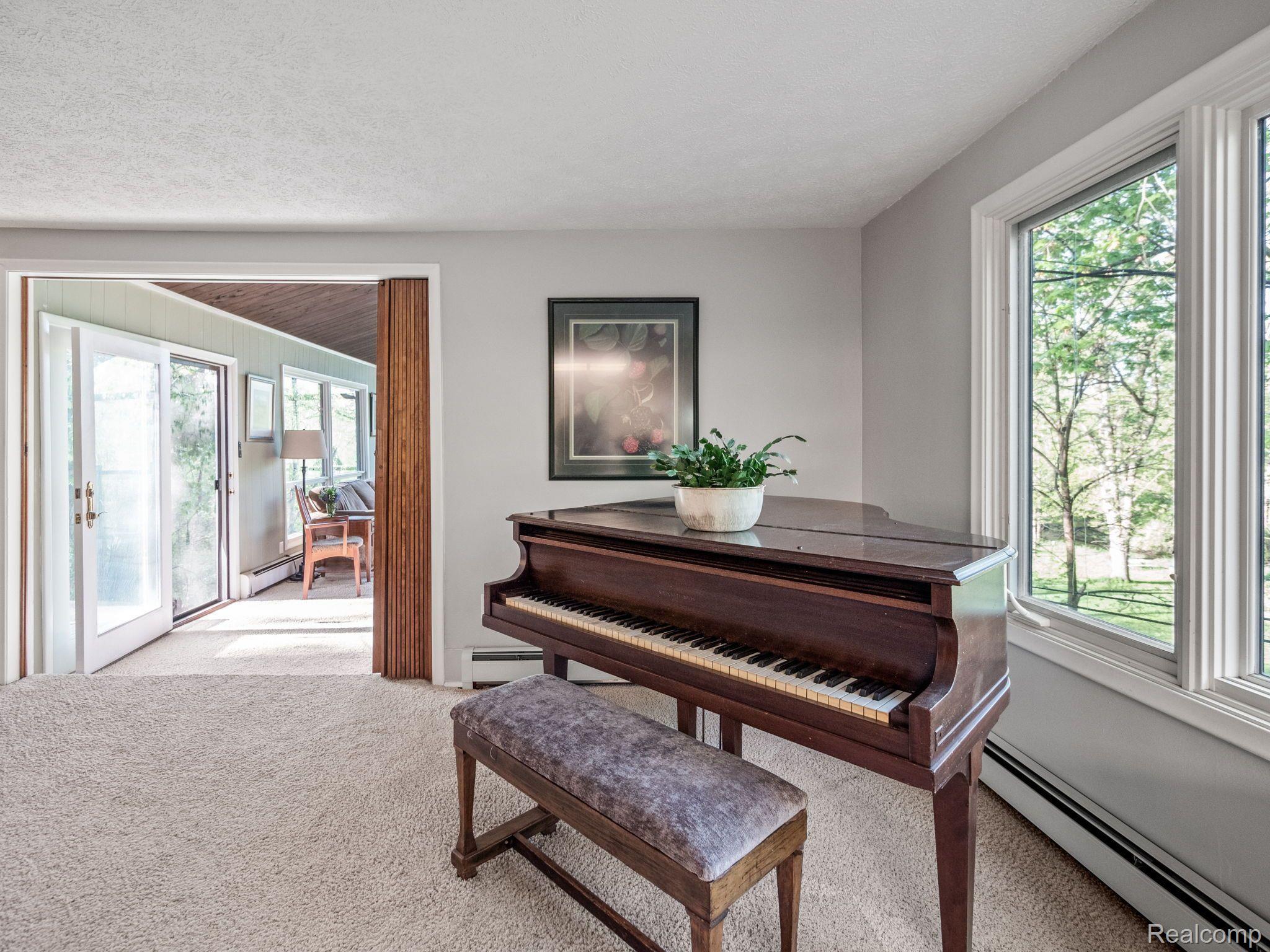 971 Dutton Road