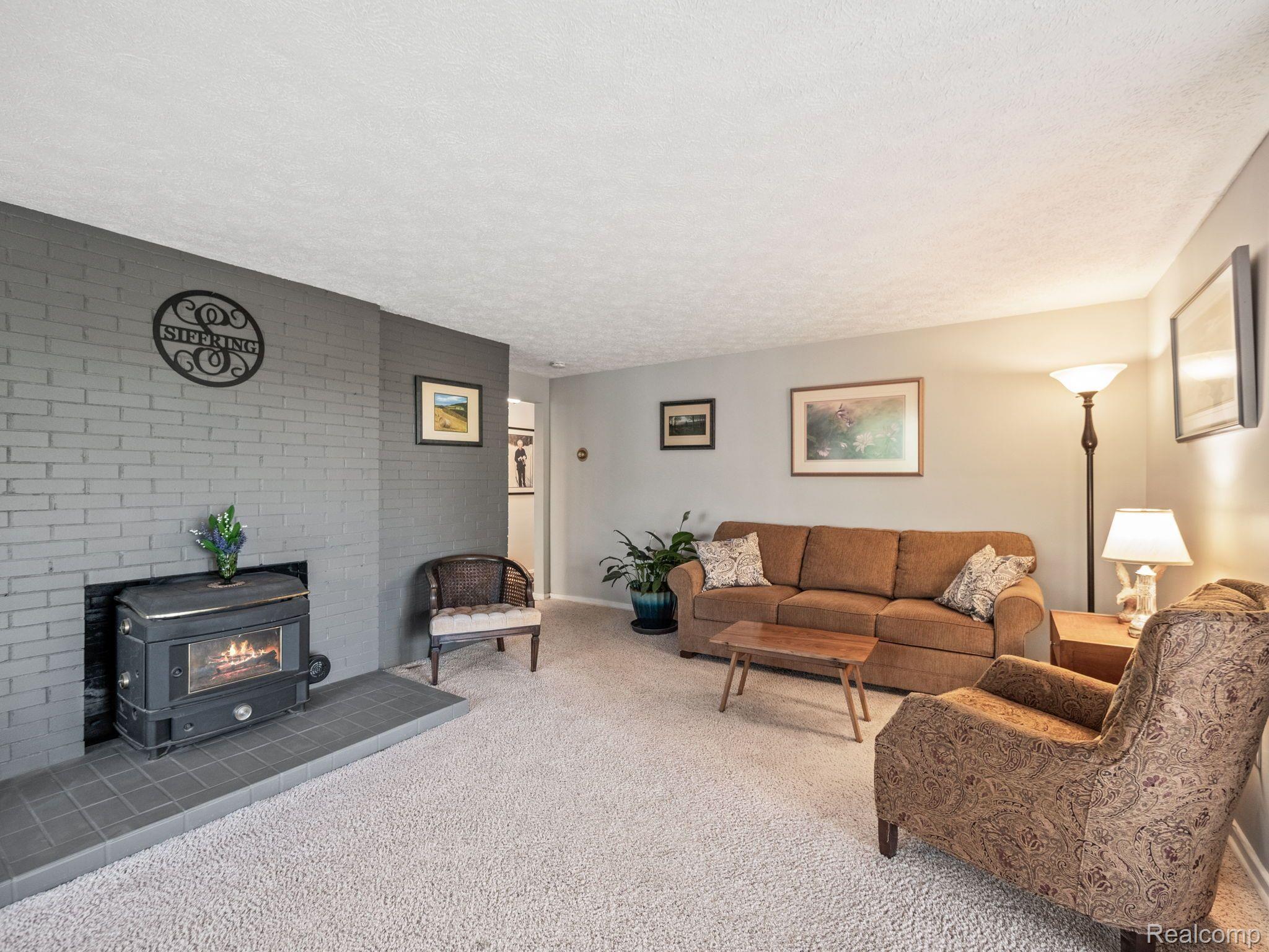 971 Dutton Road