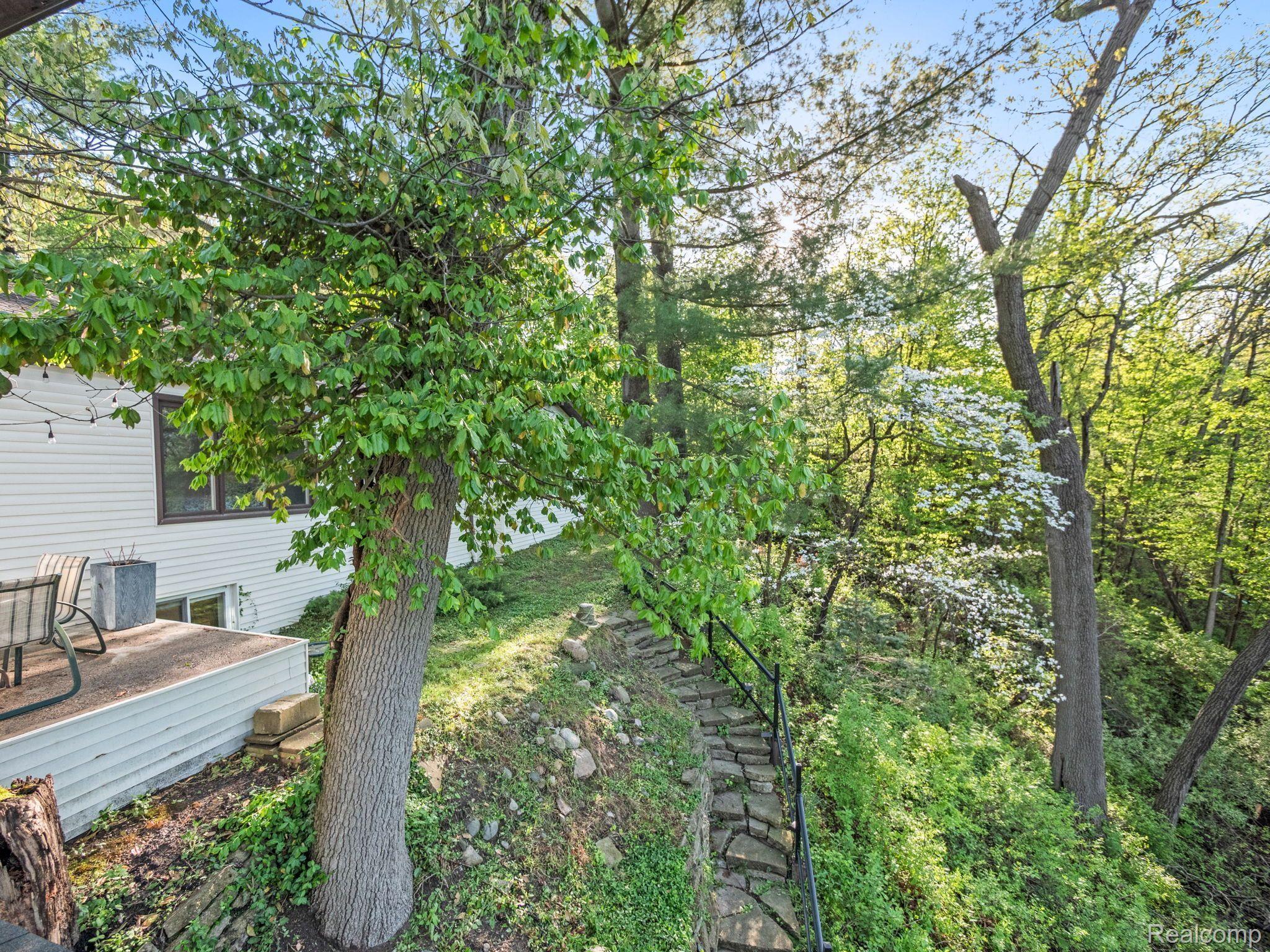 971 Dutton Road