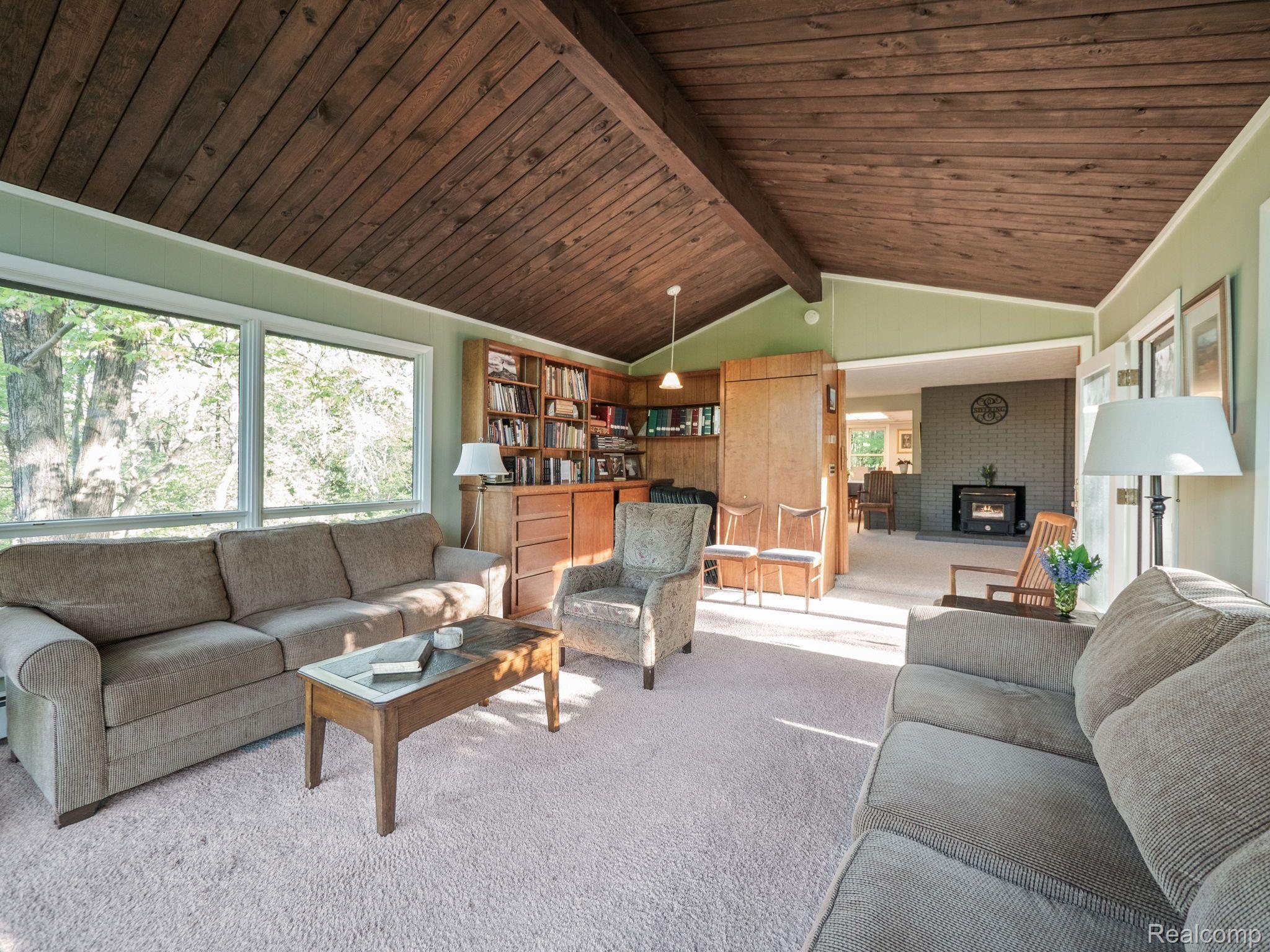 971 Dutton Road