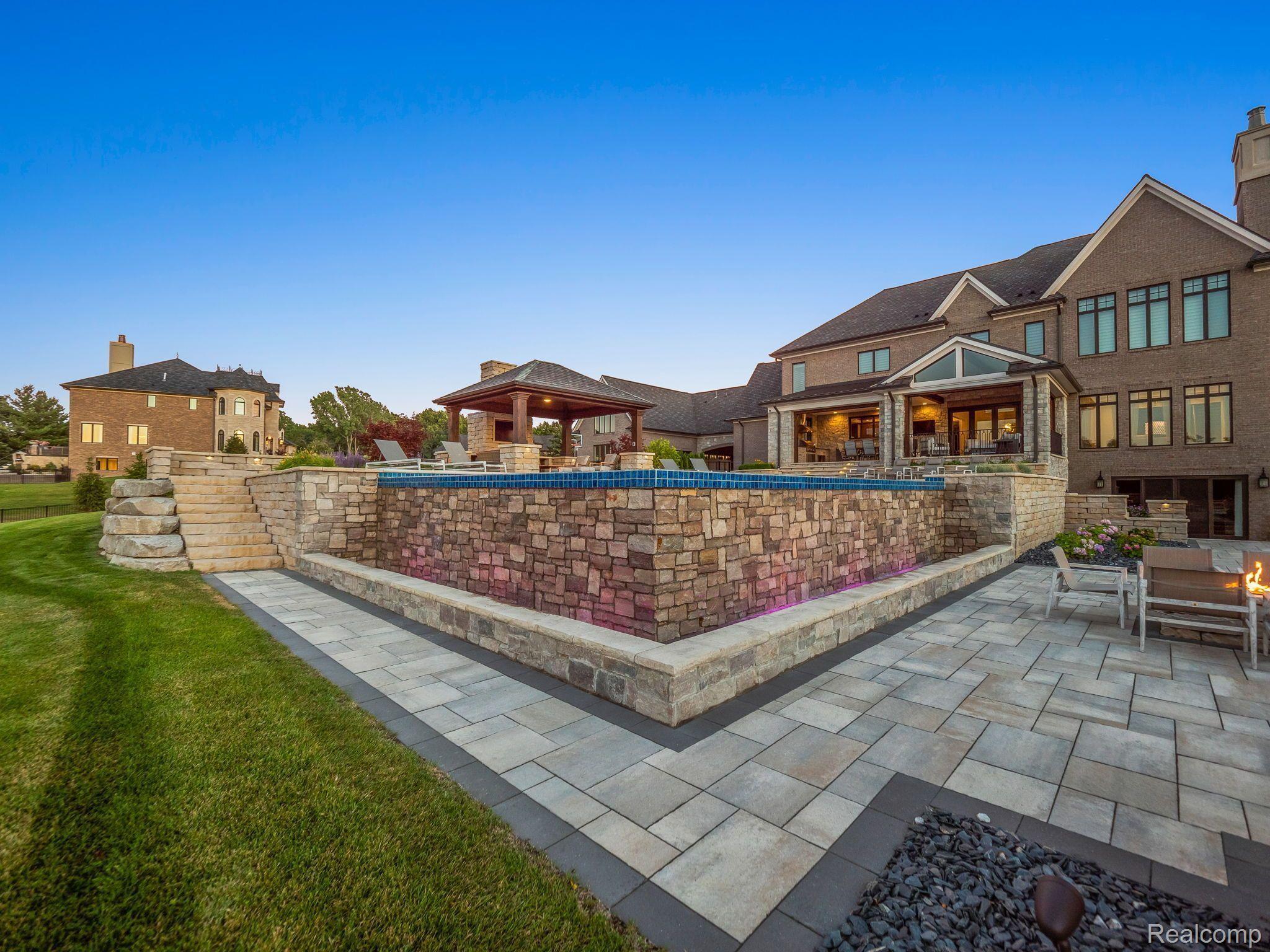 5105 ORCHARD RIDGE Drive