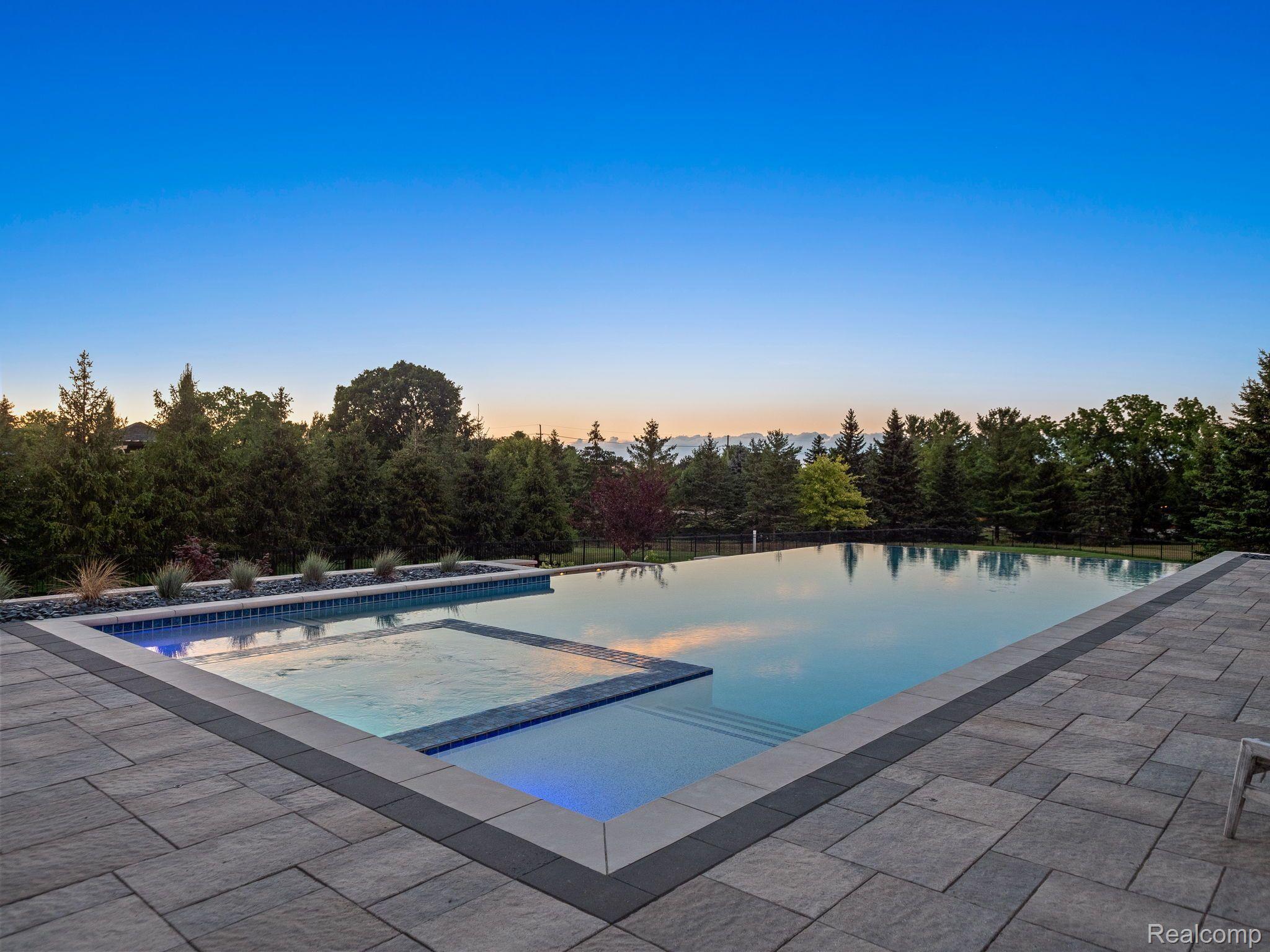 5105 ORCHARD RIDGE Drive