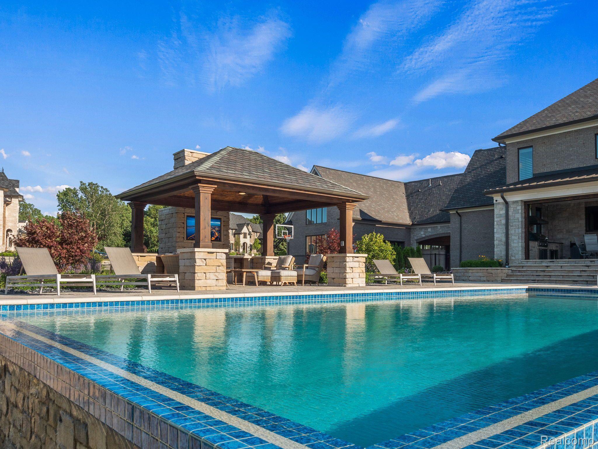 5105 ORCHARD RIDGE Drive