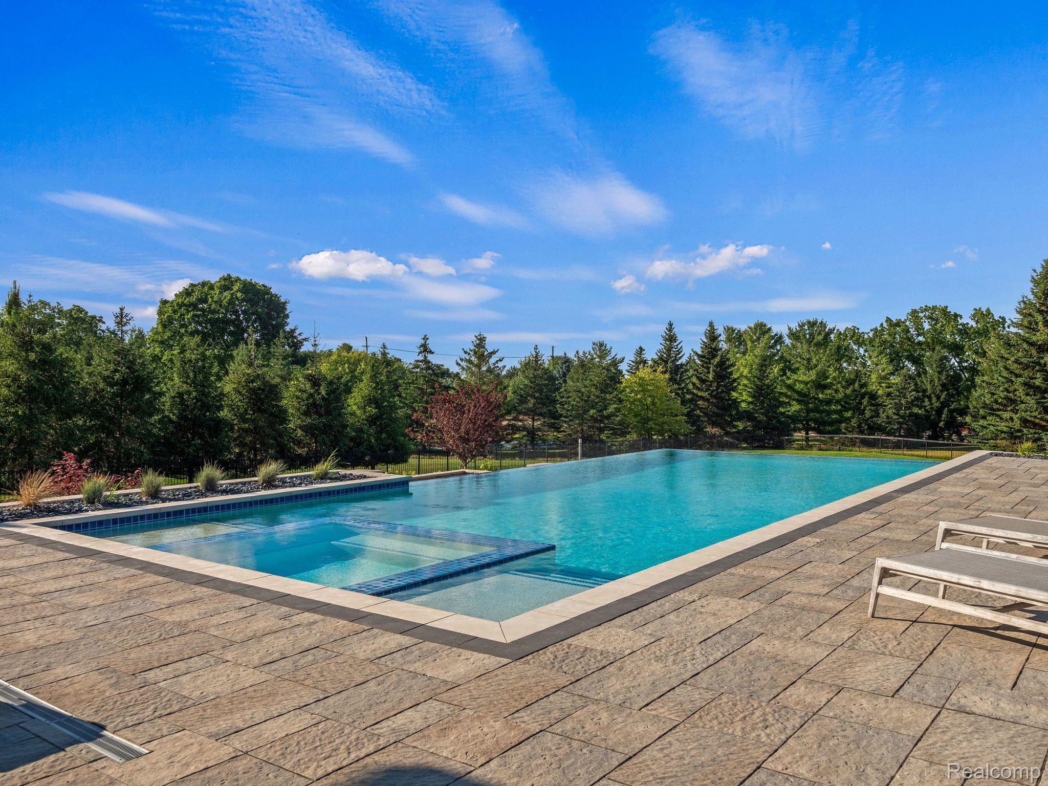 5105 ORCHARD RIDGE Drive
