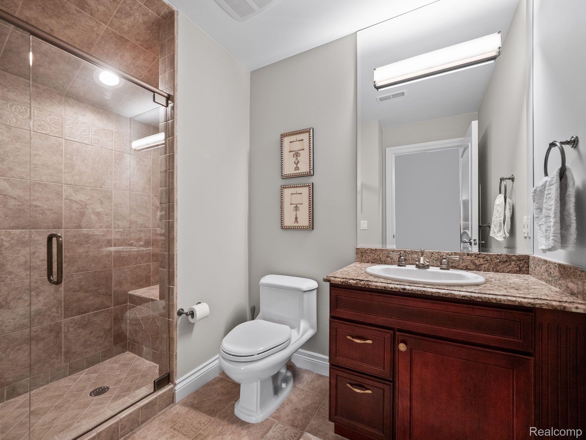 2456 Pond Vallee Drive