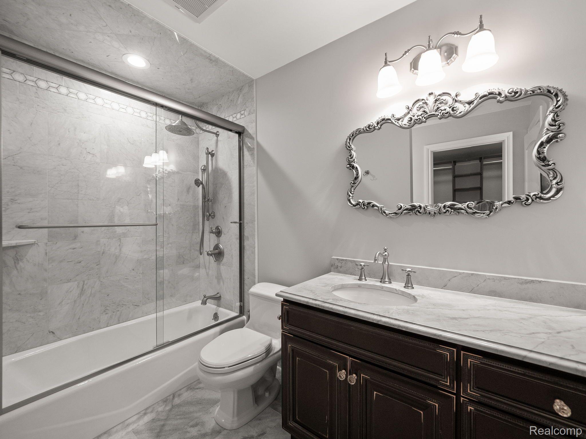 2456 Pond Vallee Drive